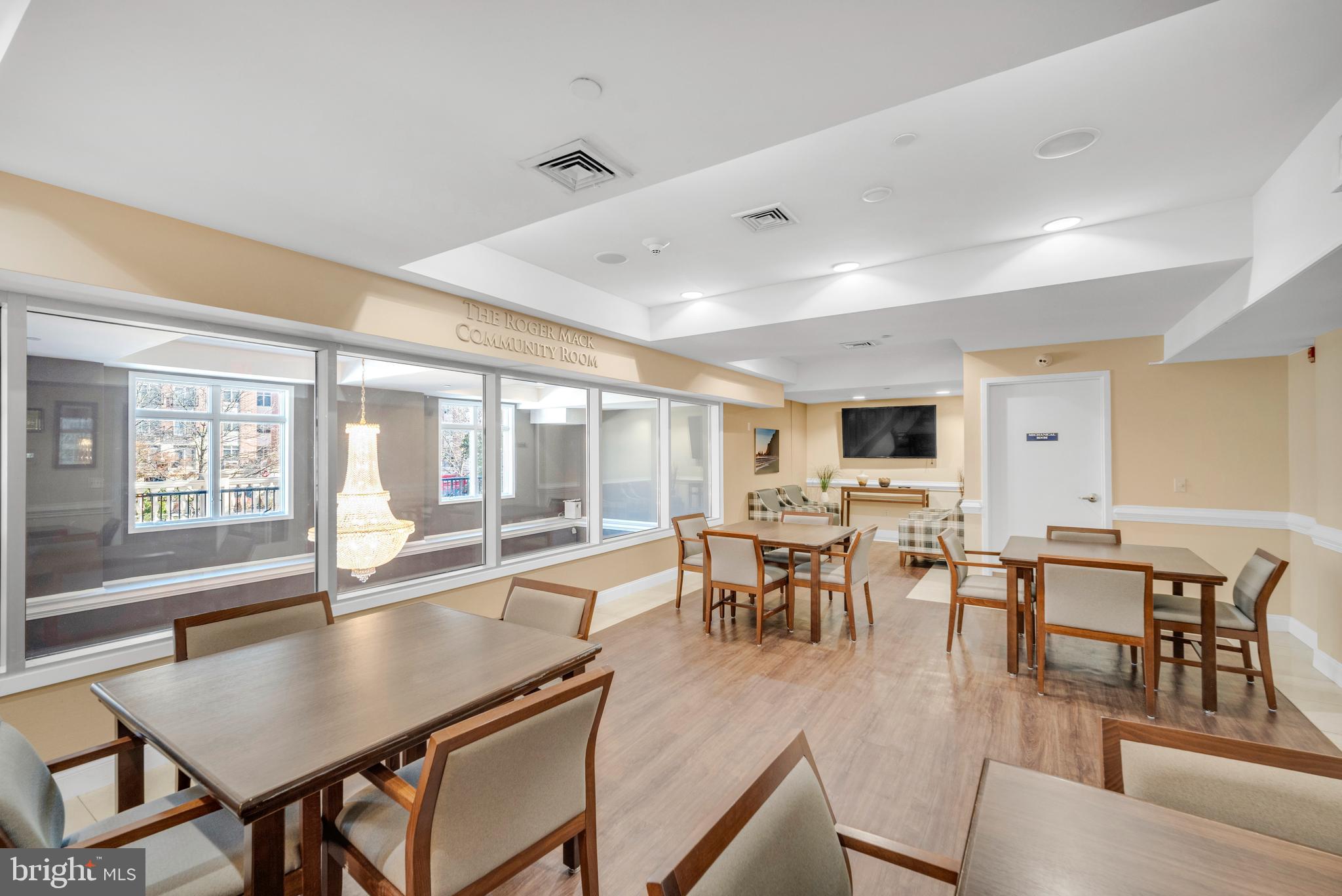 HUNTINGDON PLACE - Residential