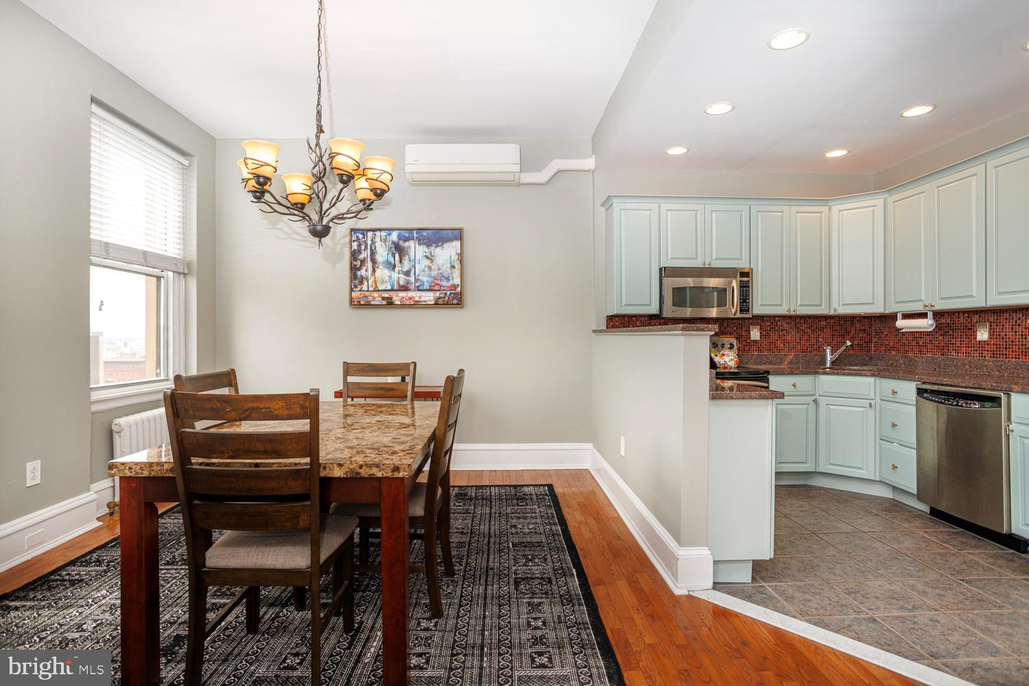 WASHINGTON SQ WEST - Residential