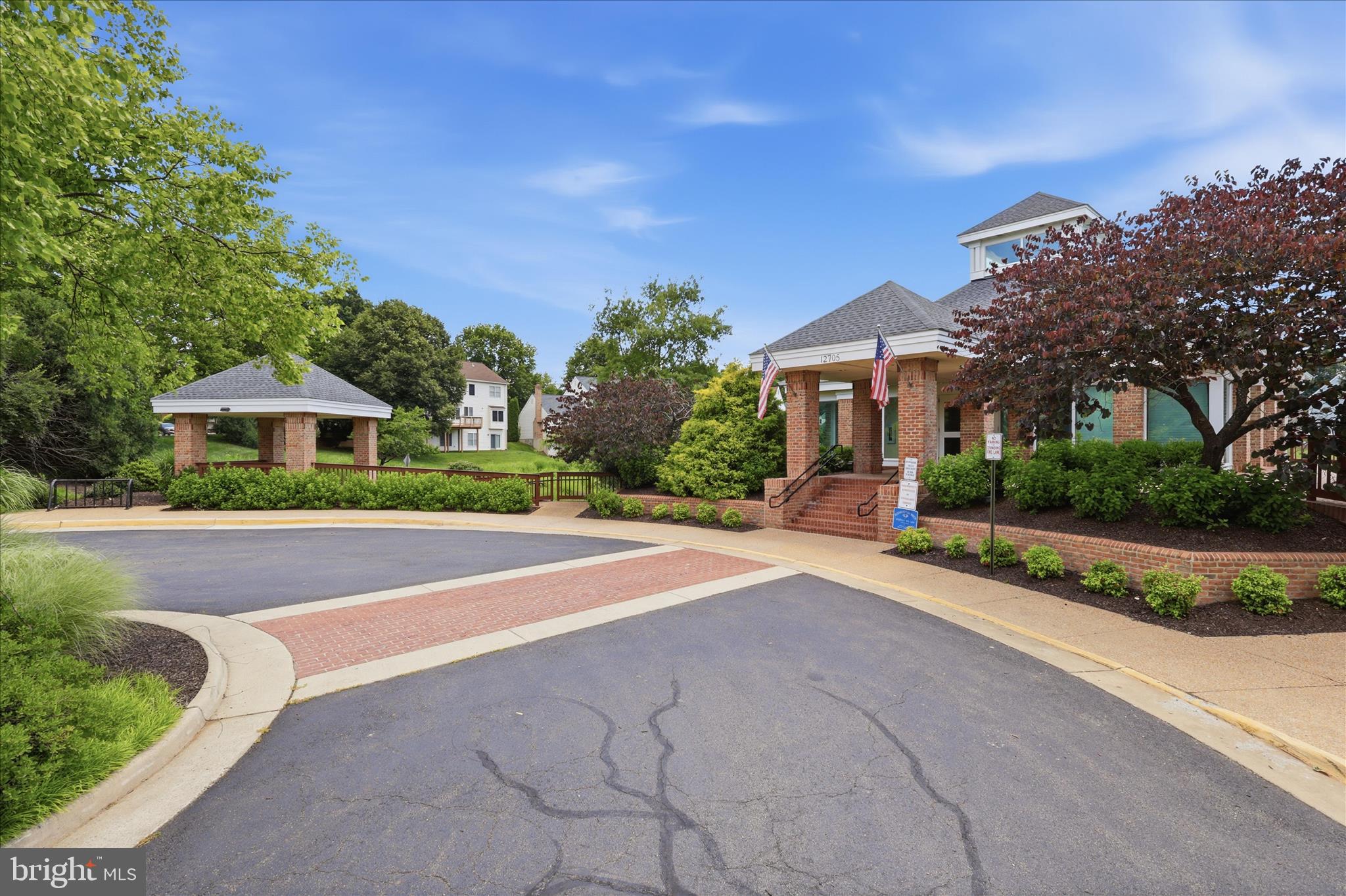 CENTURY OAK - Residential