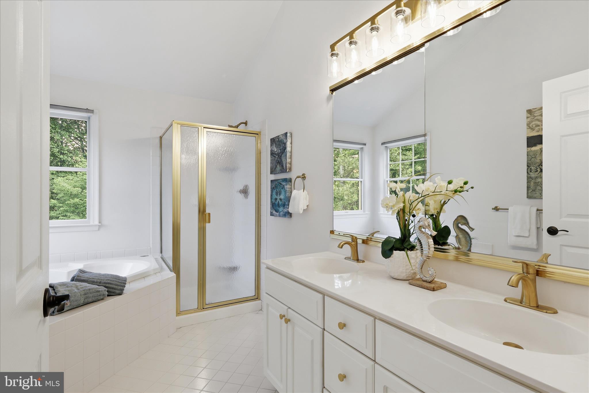 CENTURY OAK - Residential