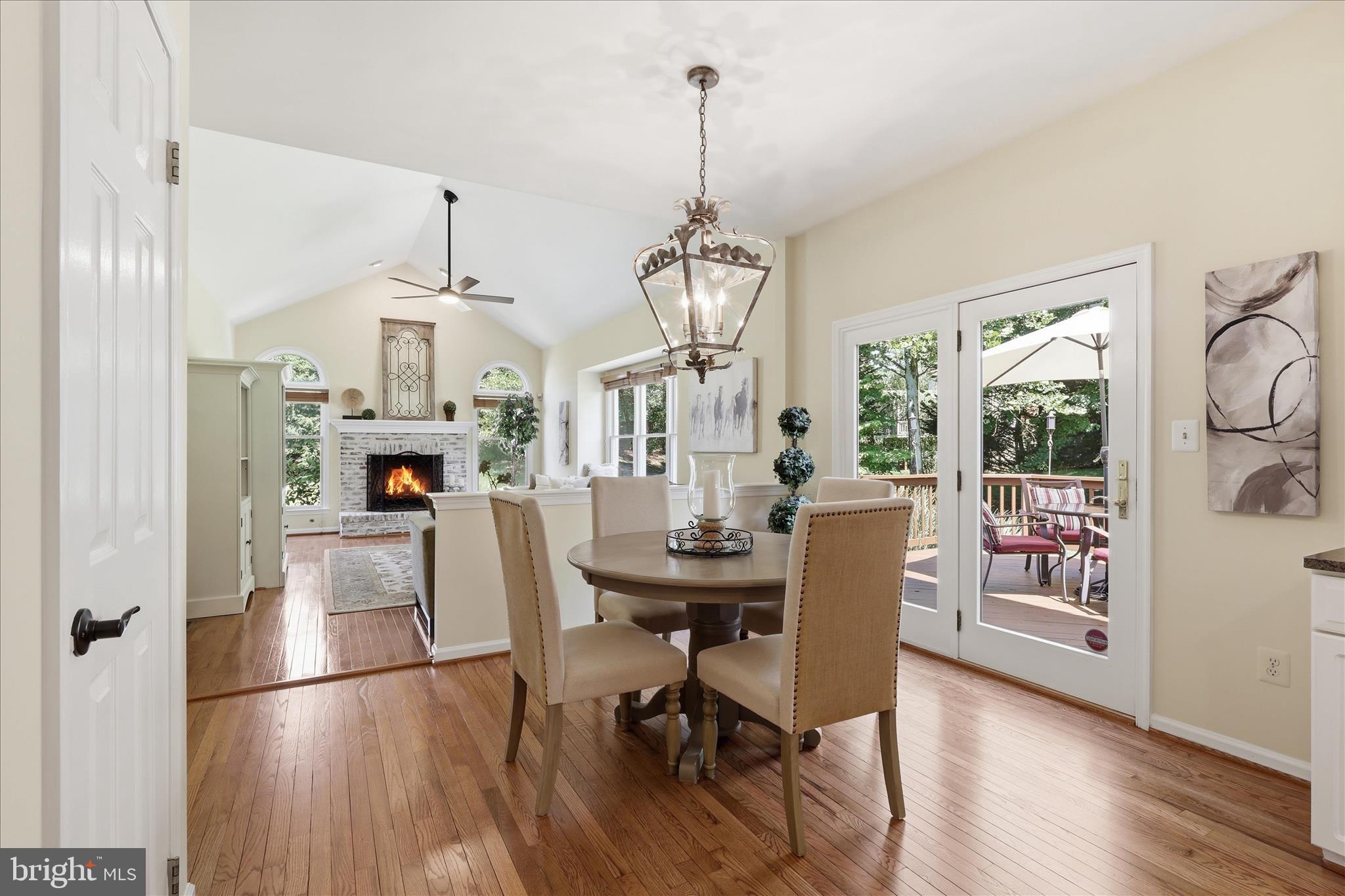CENTURY OAK - Residential