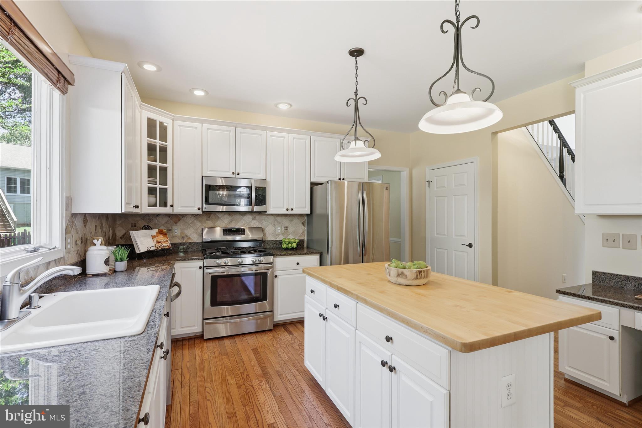 CENTURY OAK - Residential