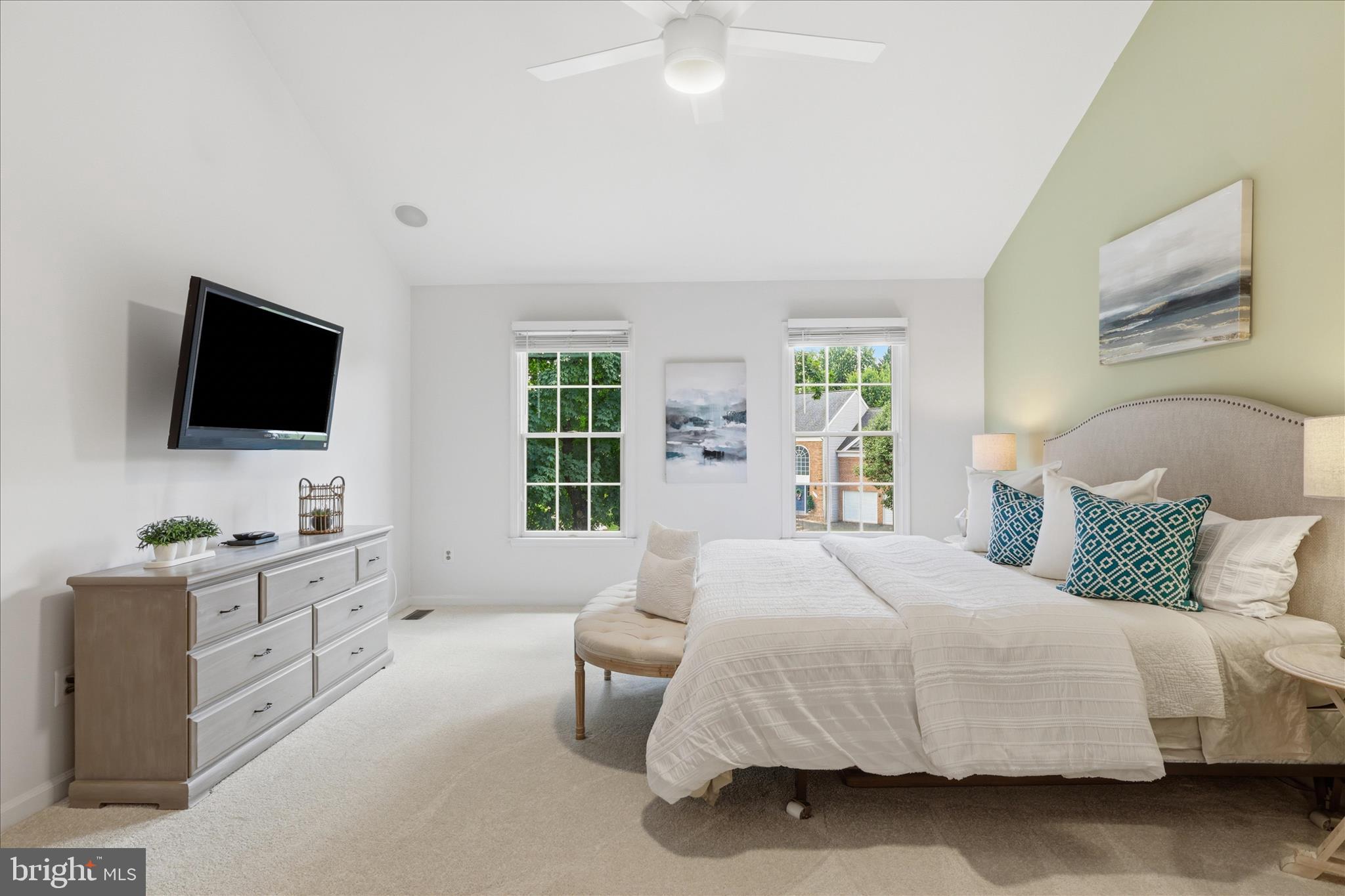 CENTURY OAK - Residential