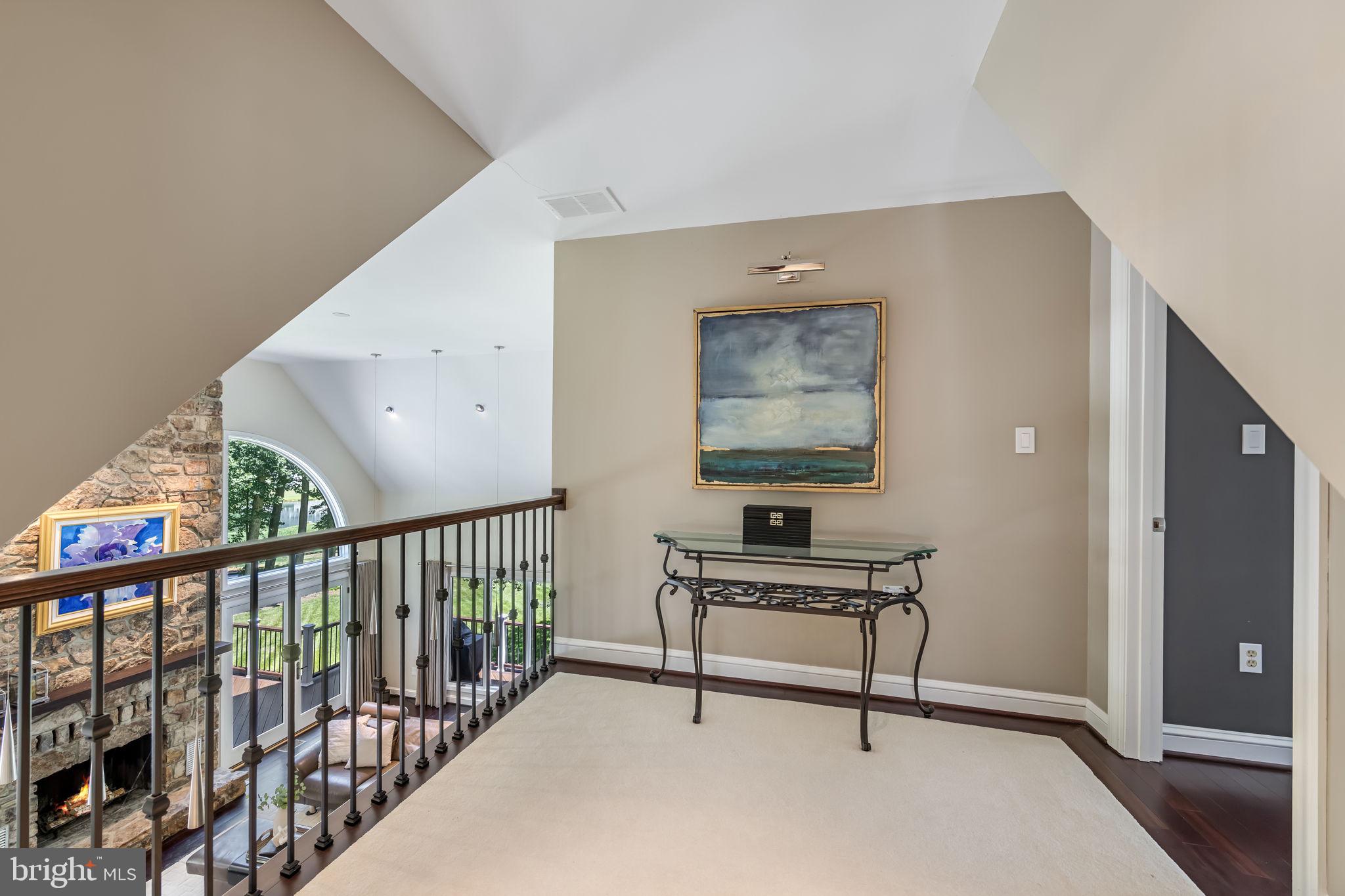 WALKER WOODS LAKE - Residential