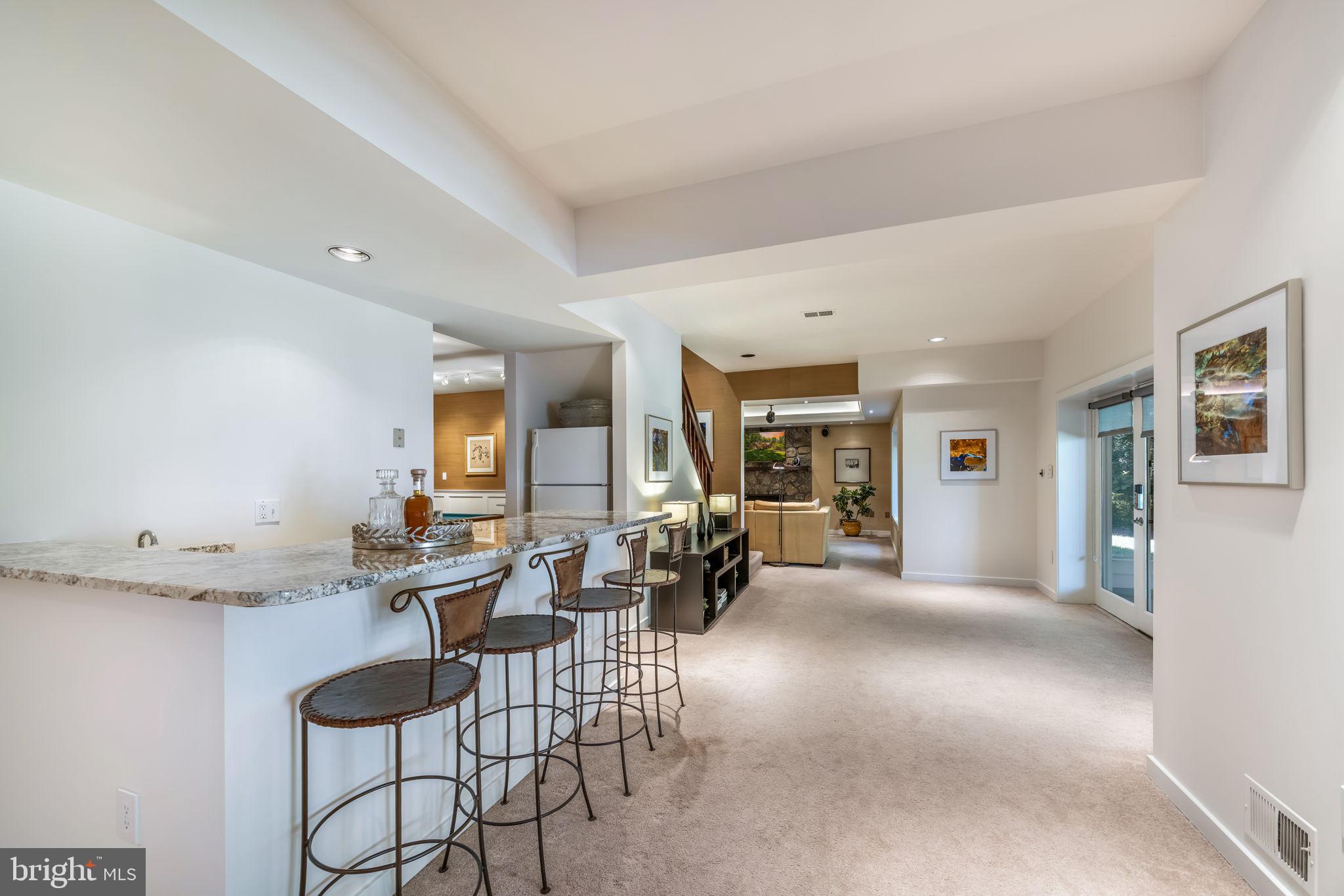 WALKER WOODS LAKE - Residential