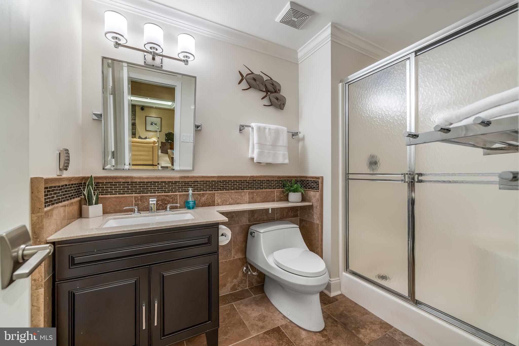 WALKER WOODS LAKE - Residential