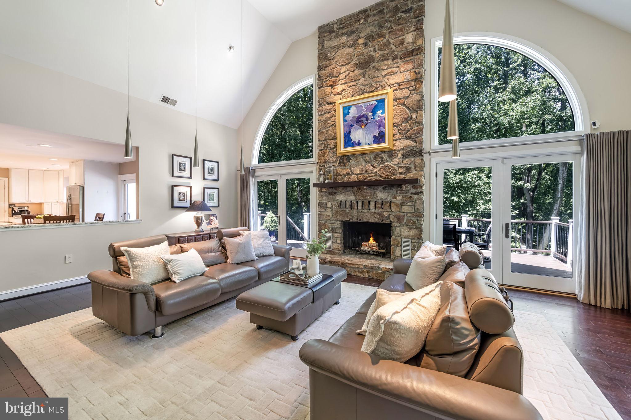 WALKER WOODS LAKE - Residential