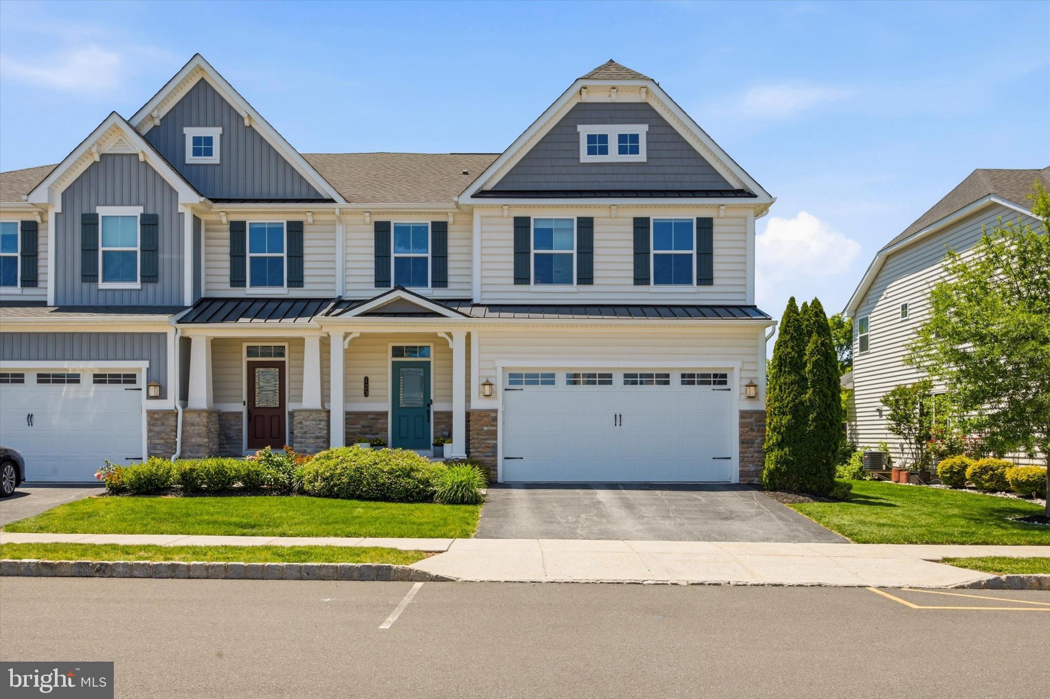 HIGHPOINTE AT PROVID - Residential