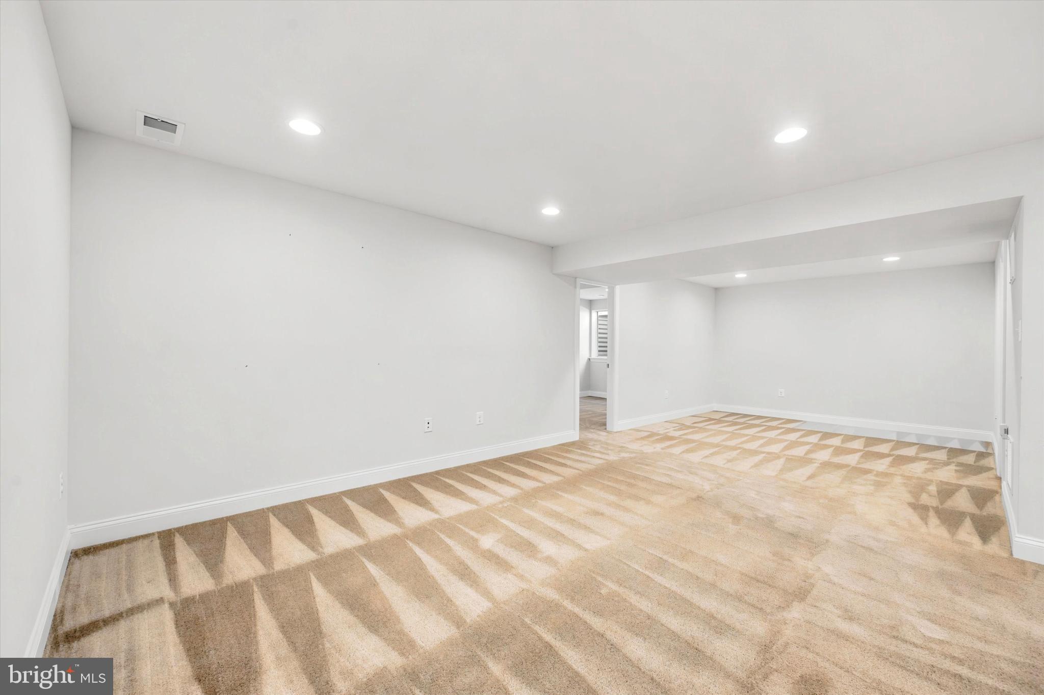 HIGHPOINTE AT PROVID - Residential