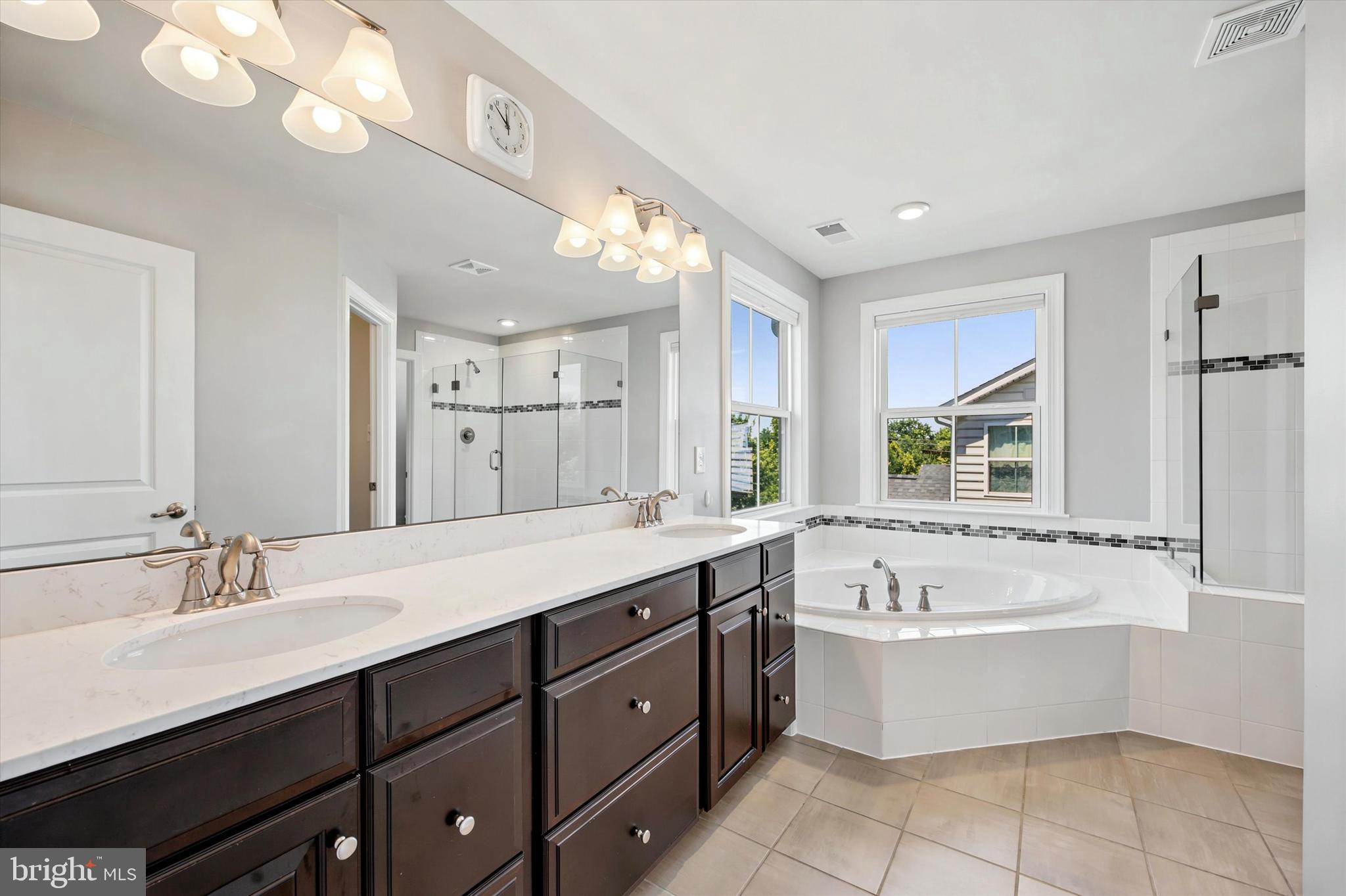HIGHPOINTE AT PROVID - Residential