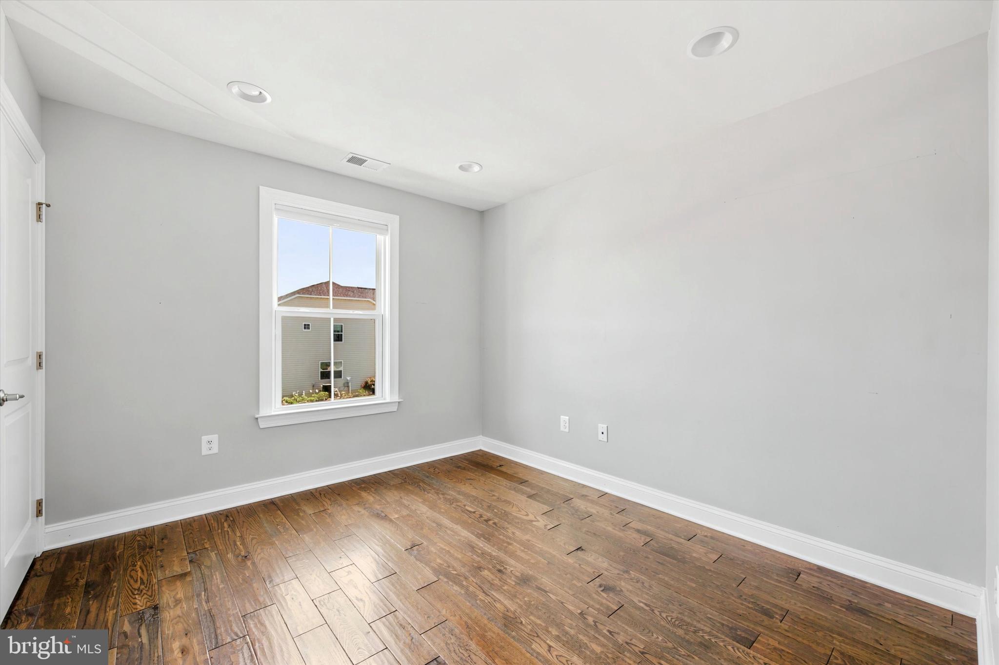 HIGHPOINTE AT PROVID - Residential