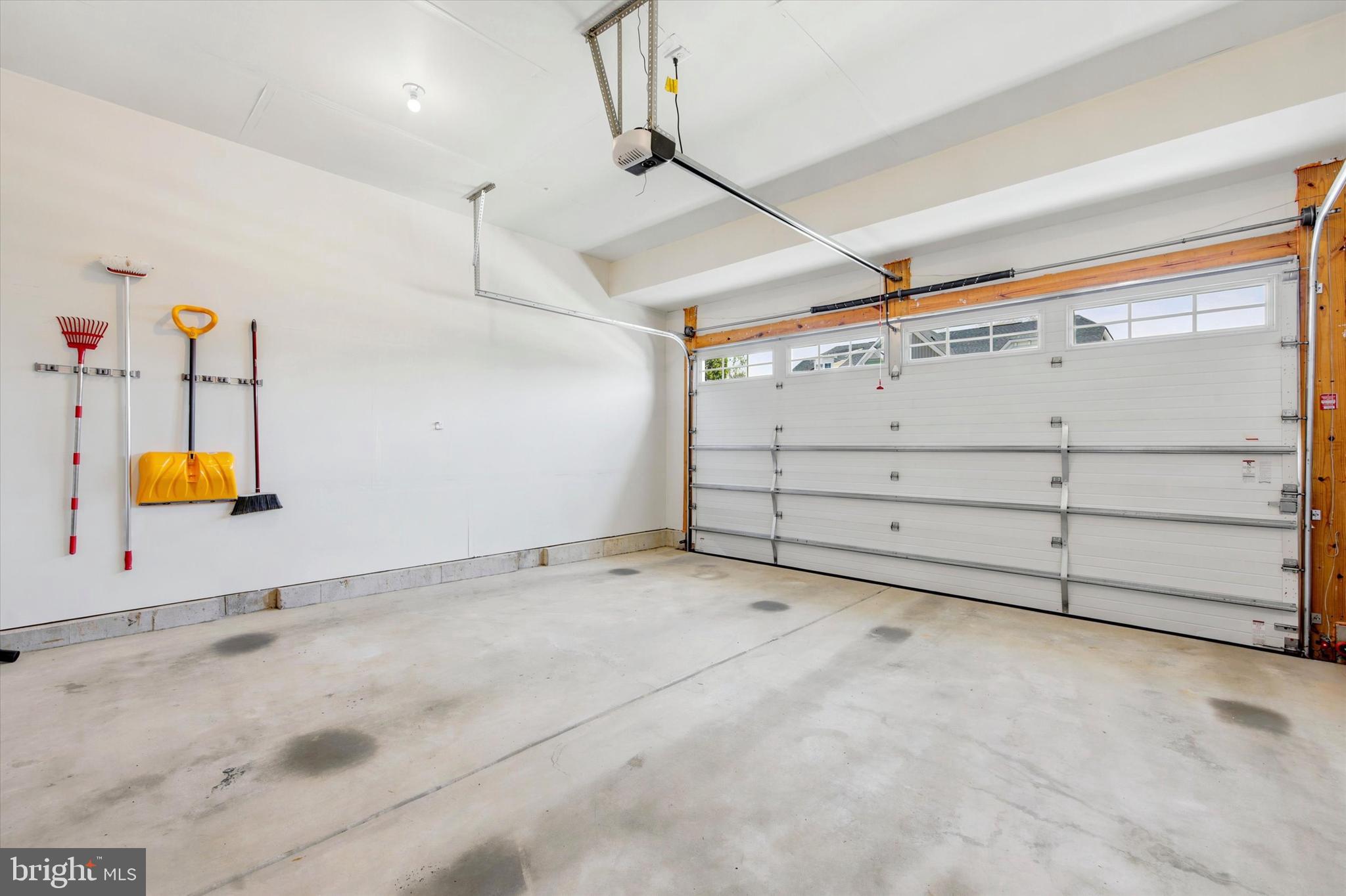 HIGHPOINTE AT PROVID - Residential