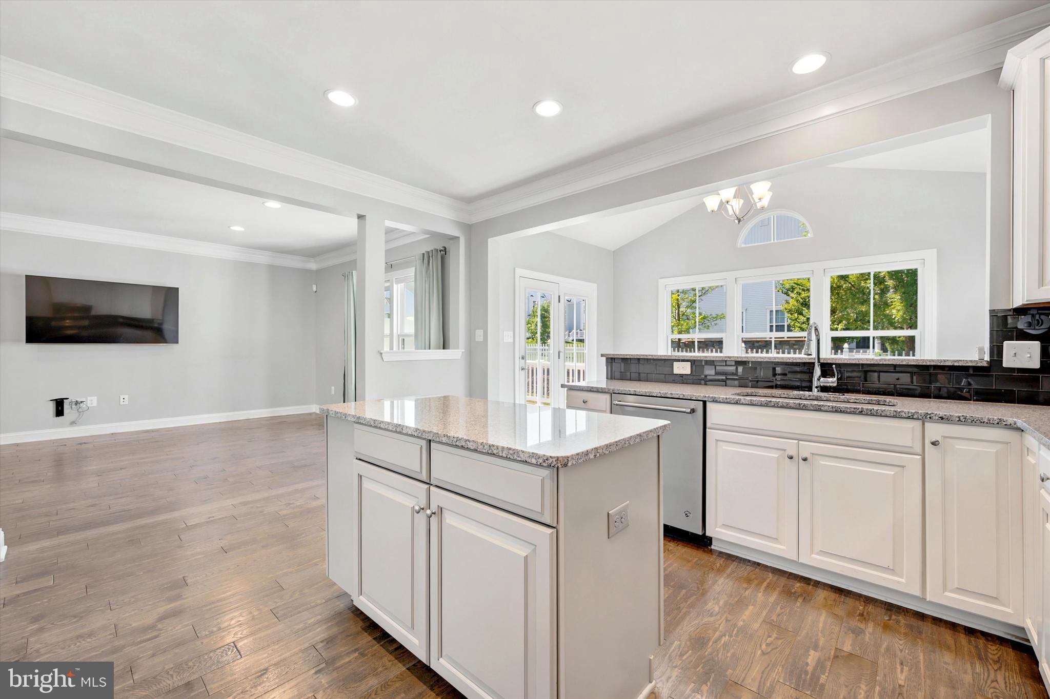 HIGHPOINTE AT PROVID - Residential