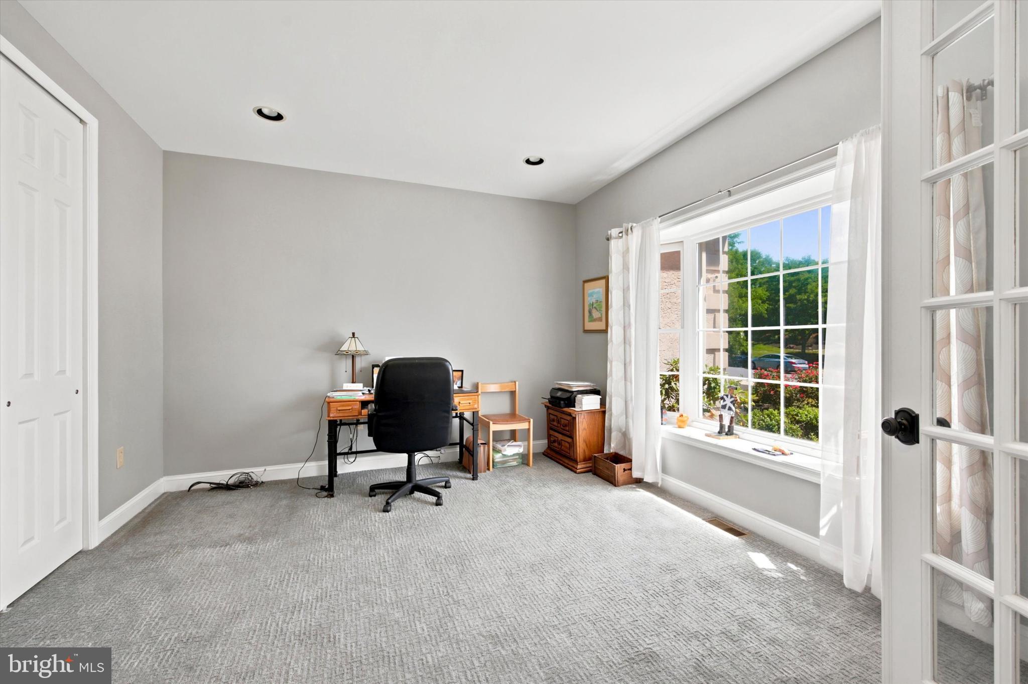 ESTATES AT SALFORD - Residential