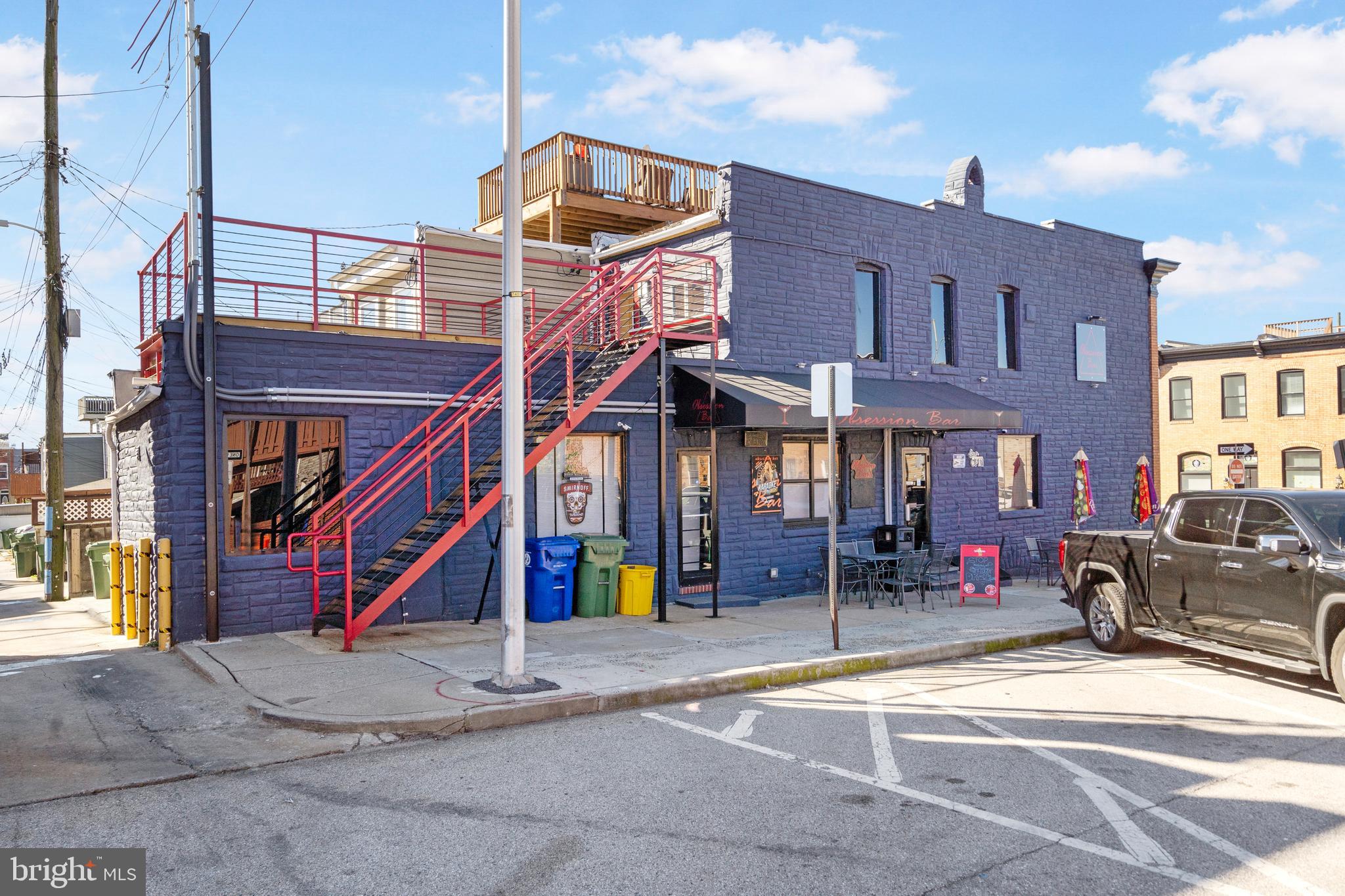 CANTON - Commercial Sale