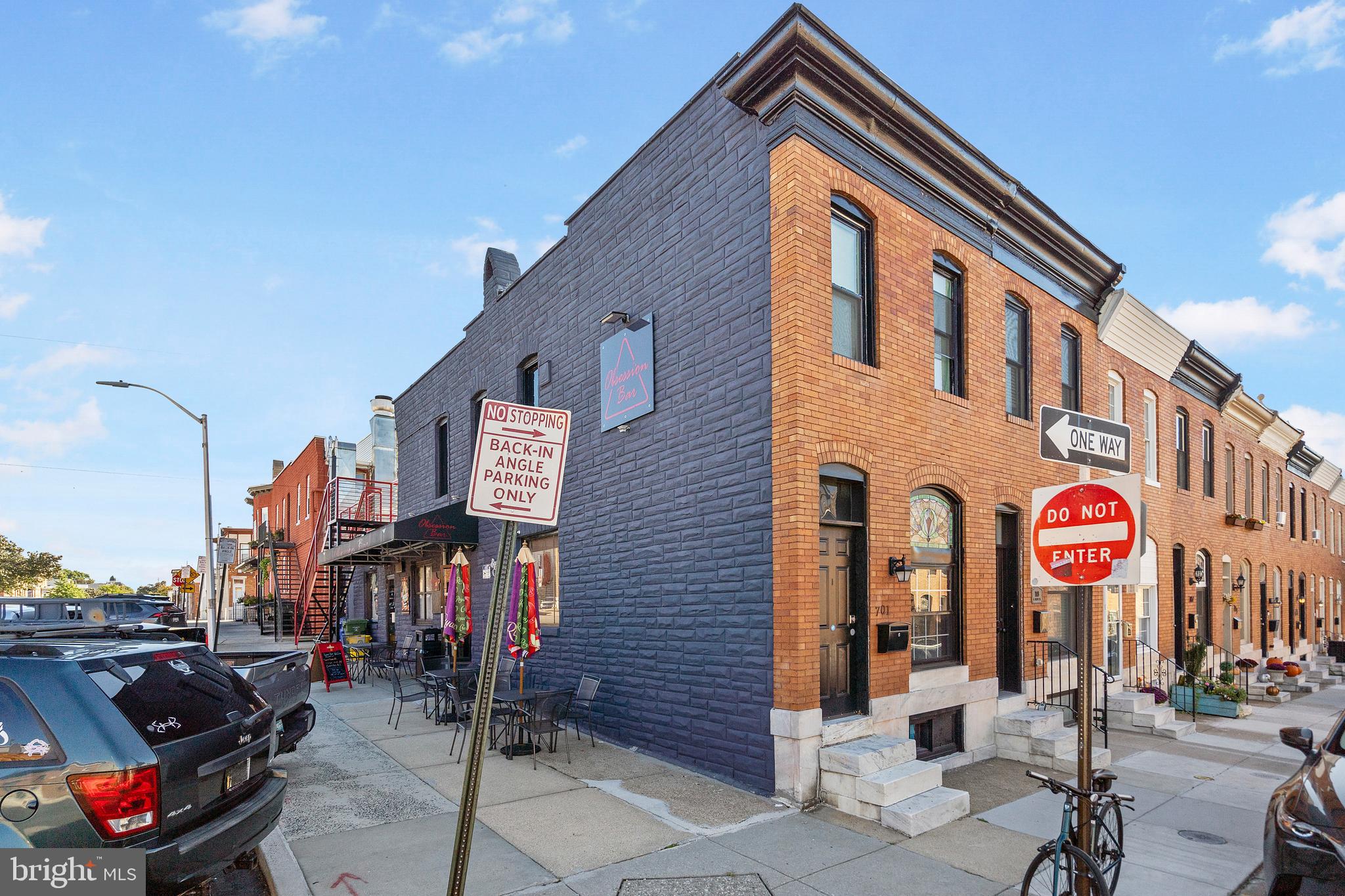 CANTON - Commercial Sale