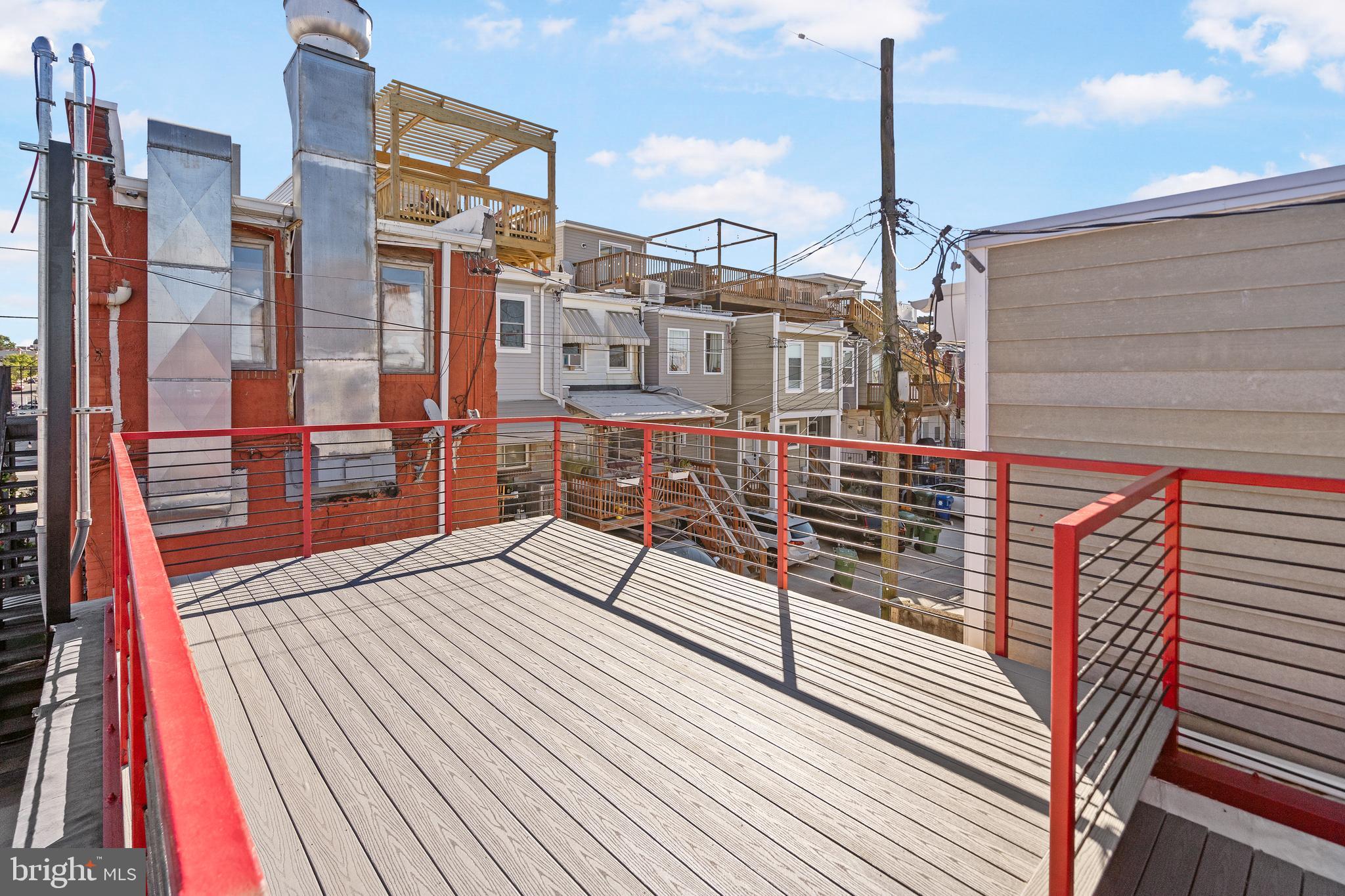 CANTON - Commercial Sale