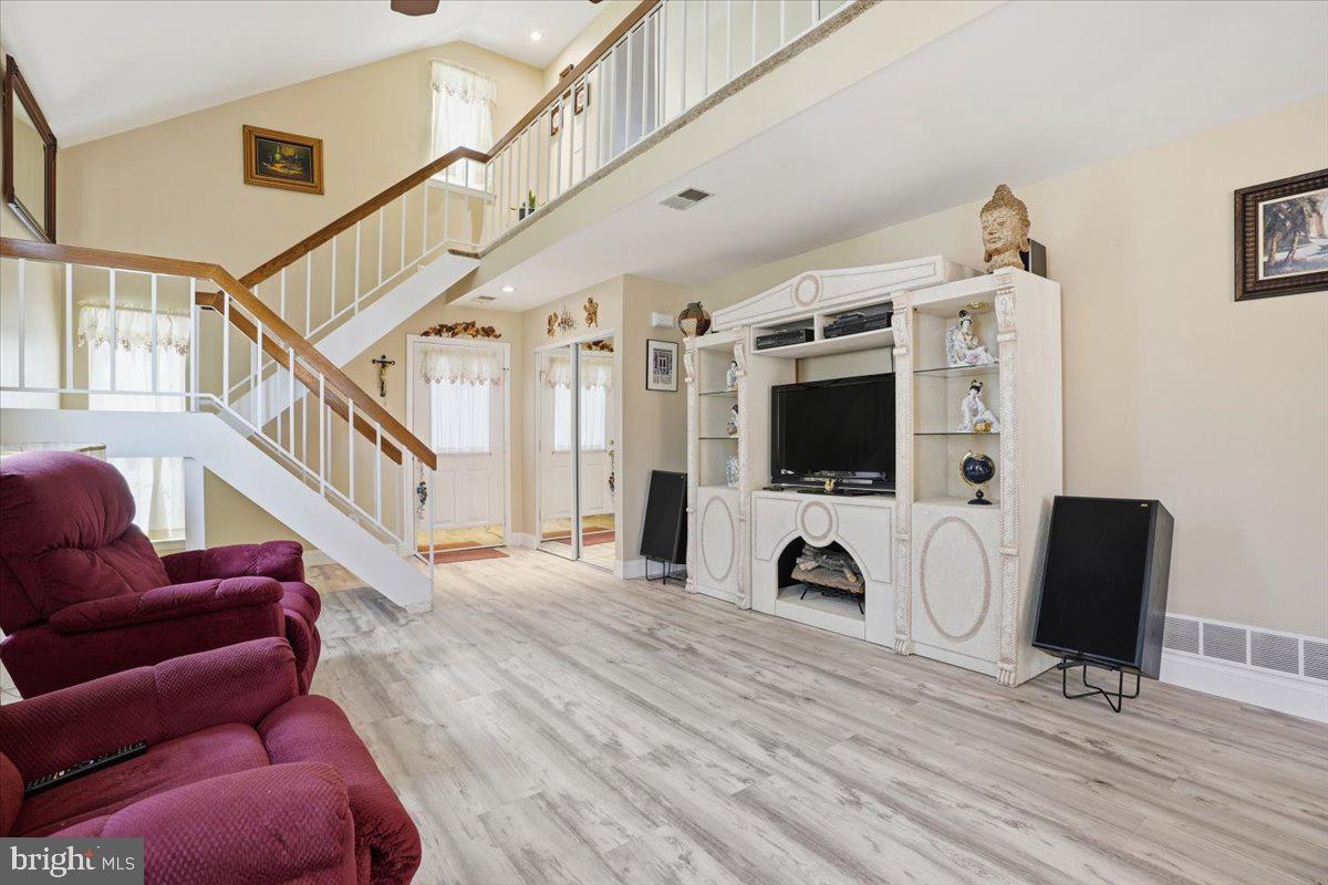 HORSHAMTOWNE - Residential
