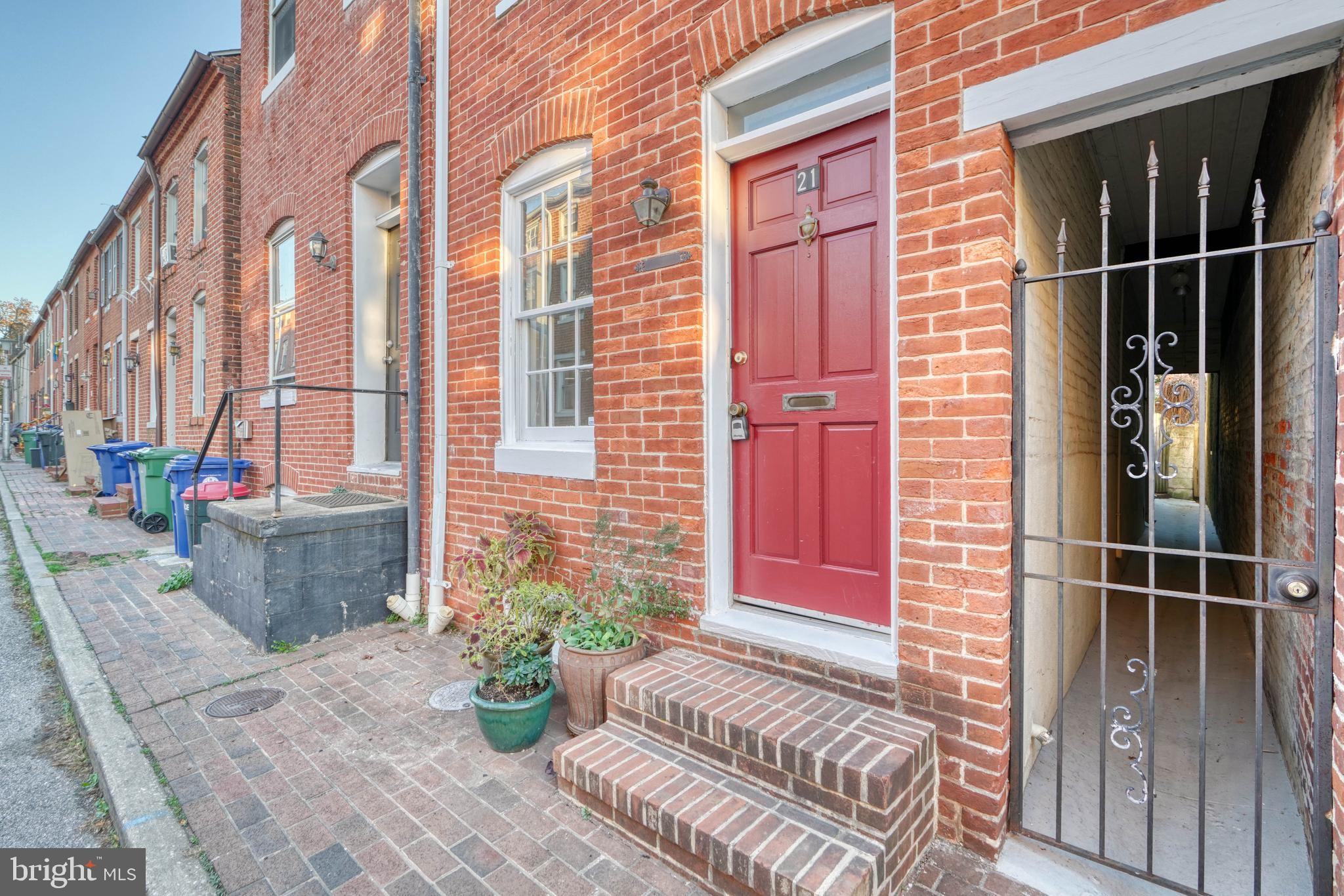 Nestled on a charming pedestrian street, this sweet and petite one-bedroom plus den is the perfect blend of cozy living and modern convenience. Inside, you'll find a bright, airy space with vaulted second-floor ceilings and beautiful wood floors throughout. The abundance of natural light on the second floor adds to the home’s cheery ambiance.The recently renovated full bathroom features stylish finishes, while the center kitchen boasts butcher block counters and classic subway tile. Adjacent to the kitchen is a cozy breakfast room perfect for a peaceful morning coffee or cozy dinner with friends.The den, located on the second floor, offers a quiet space that’s ideal as a home office or personal retreat. Outside, a shared rear courtyard provides the perfect spot for grilling, a small or a container garden.Enjoy the convenience of an in-unit washer and dryer and central air for year-round comfort.Please note: The den is not a second bedroom but makes an excellent home office.  Available July 1st or after. Tenant pays a $75 flat fee to Cummings & Co. upon lease acceptance (per lease, not per person).Tenant must meet a minimum credit score requirement of 680 per applicant. AVAILABLE JULY 1ST.