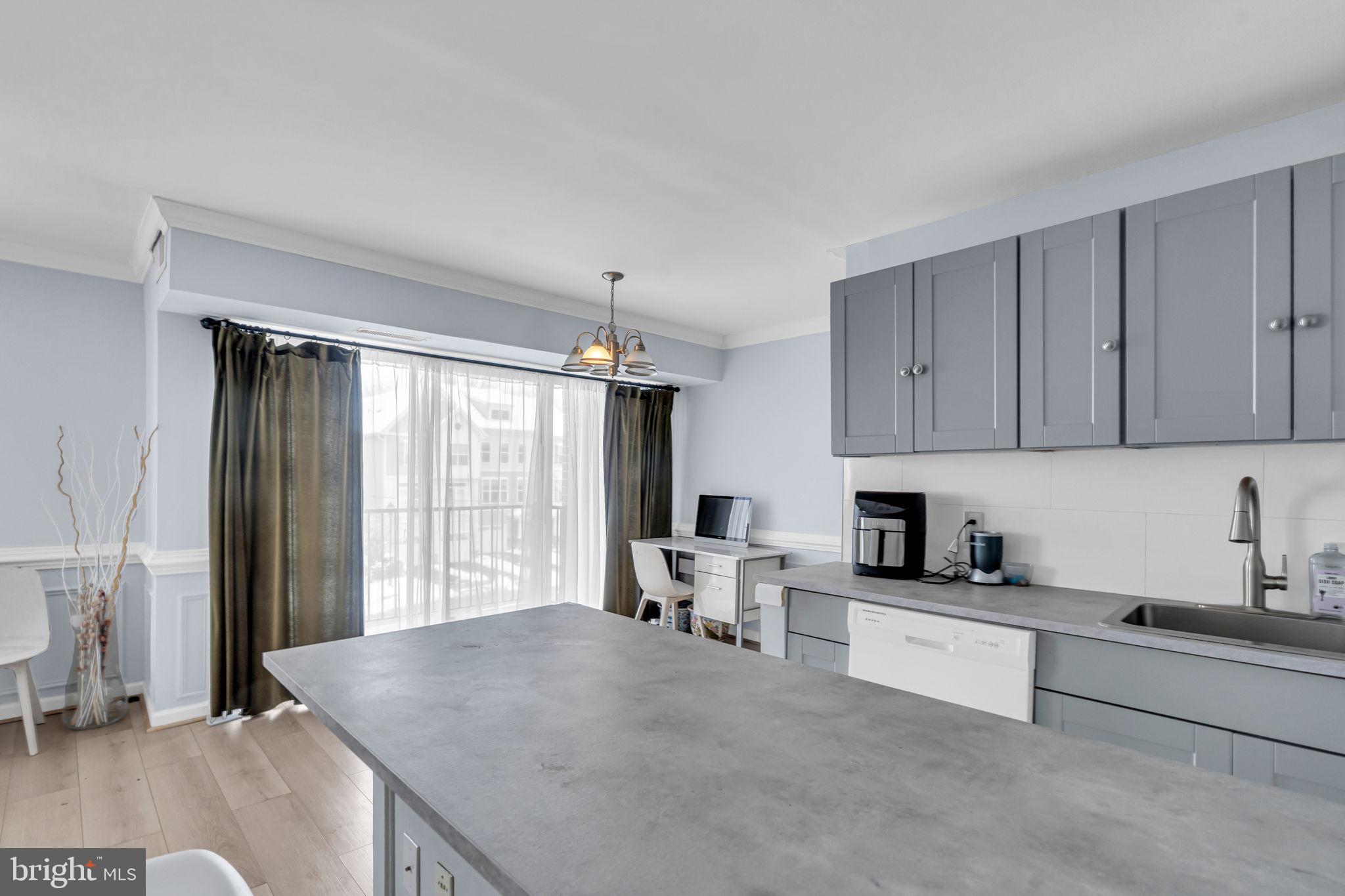 OCCOQUAN RIDGE CONDO - Residential