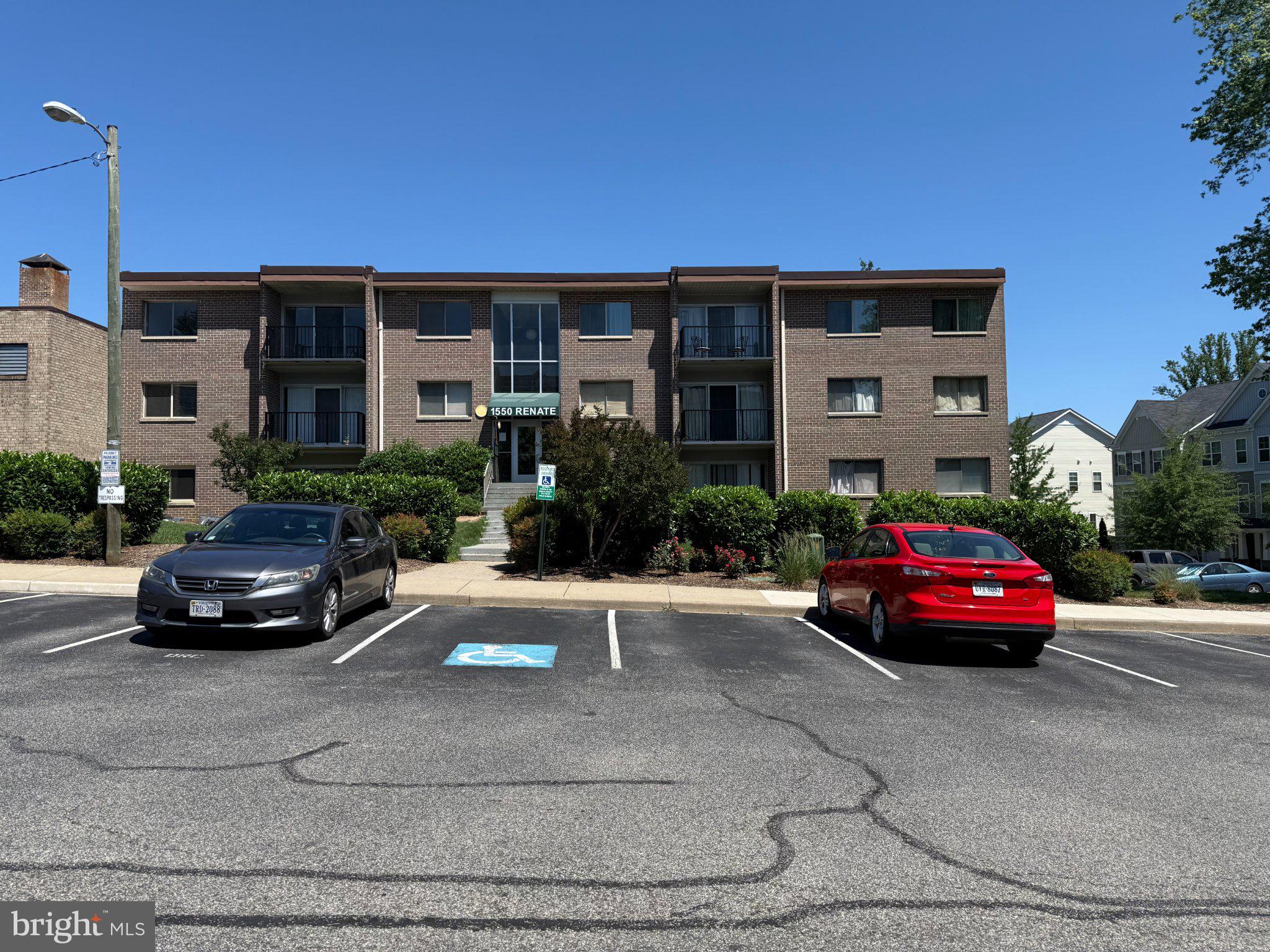 OCCOQUAN RIDGE CONDO - Residential