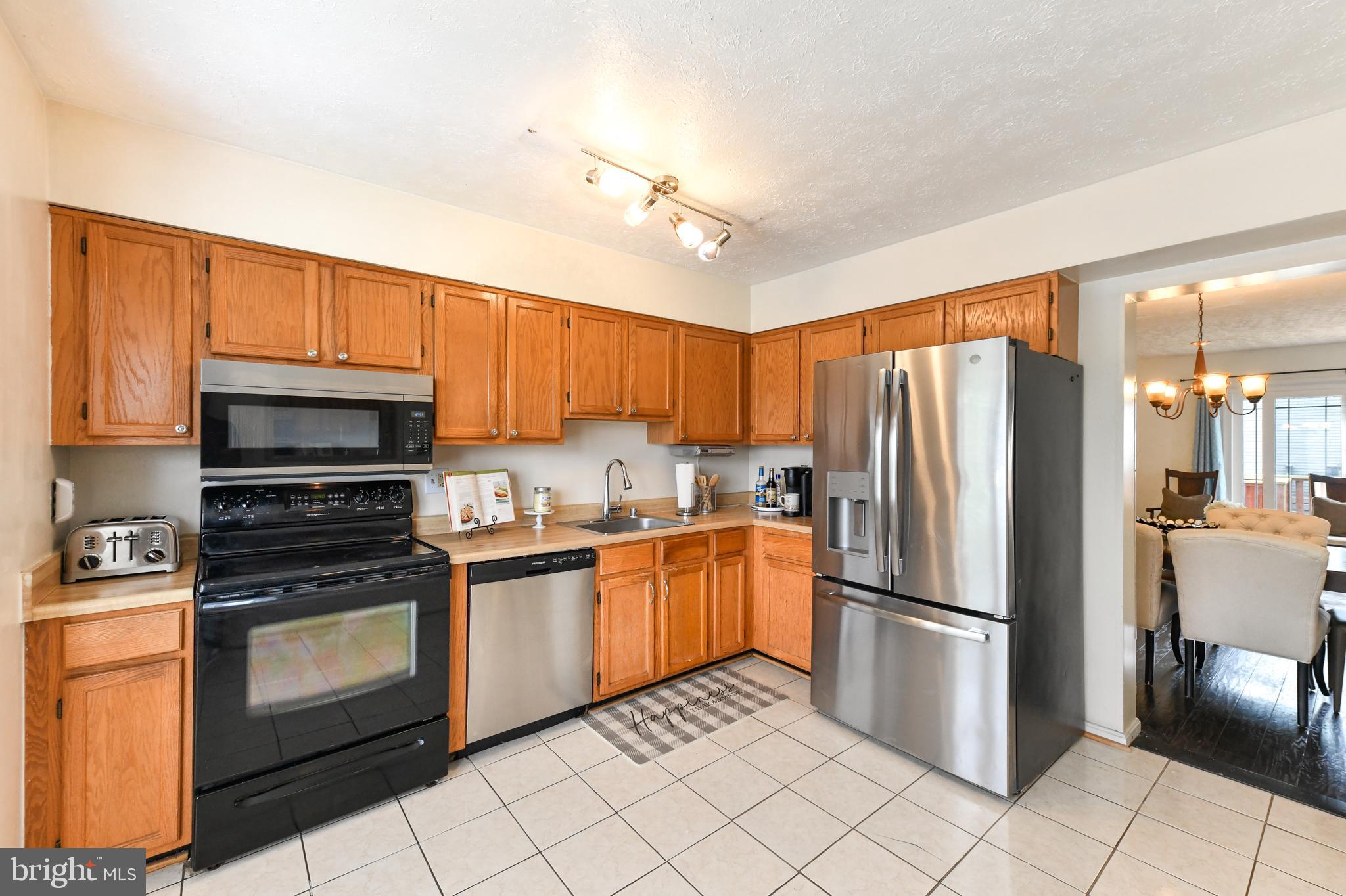 OAKHURST - Residential Lease