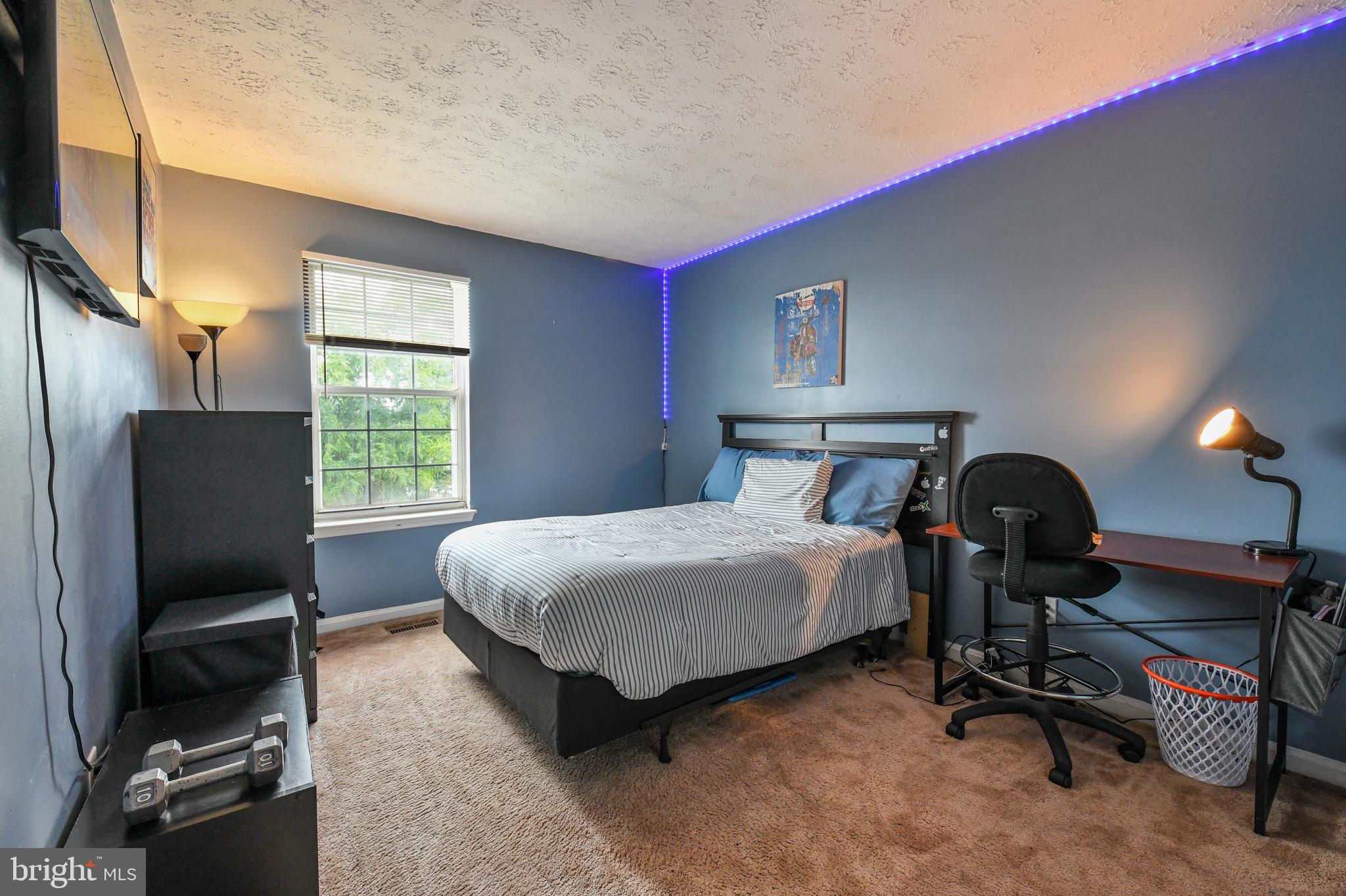 OAKHURST - Residential Lease