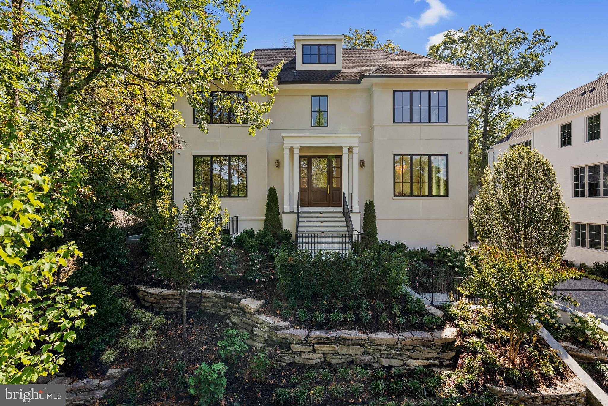 FOREST HILLS - Residential