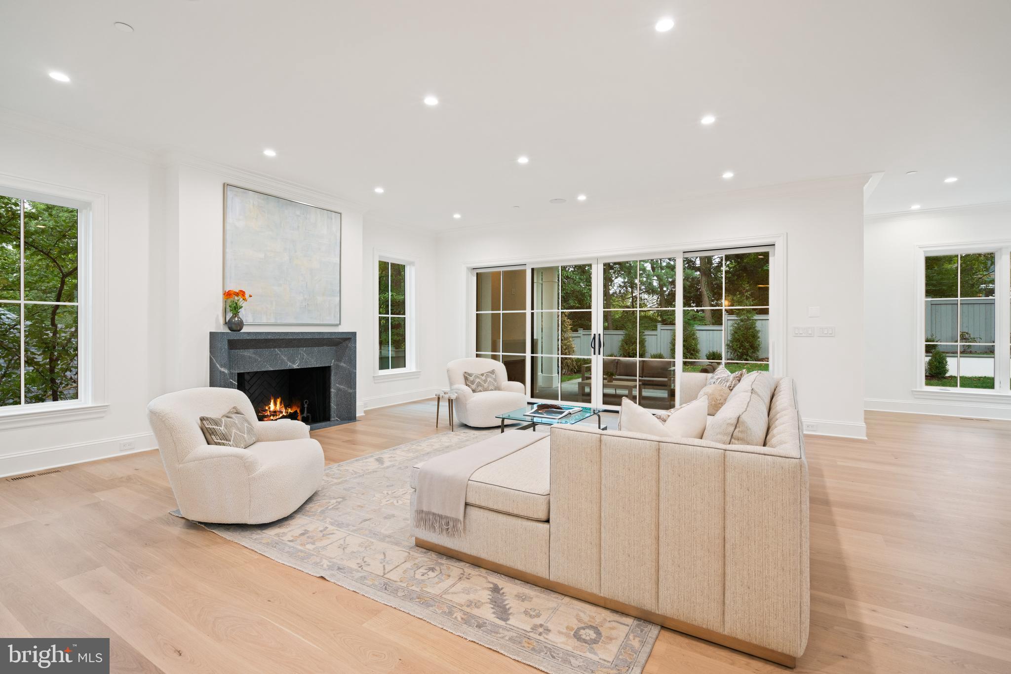 FOREST HILLS - Residential