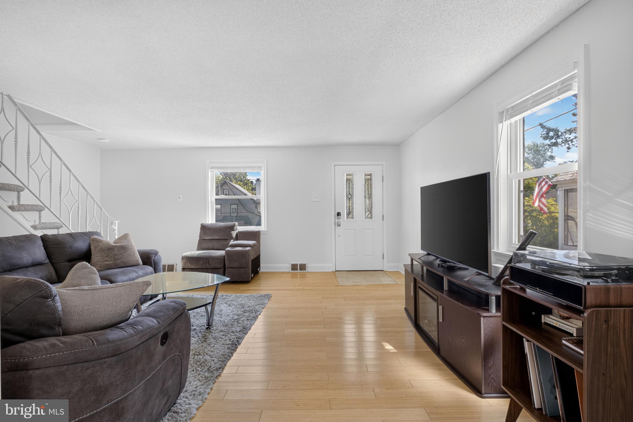MANOA - Residential