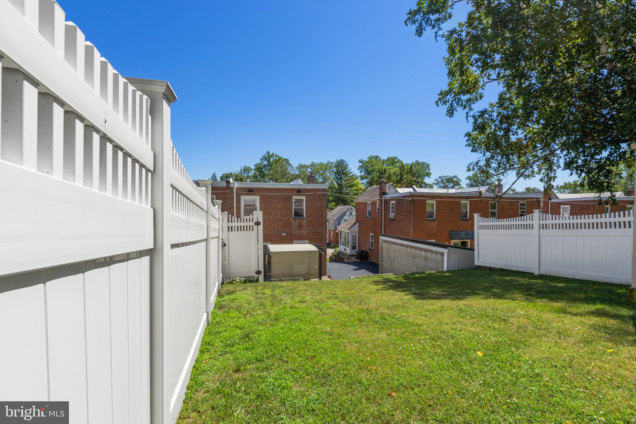 MANOA - Residential