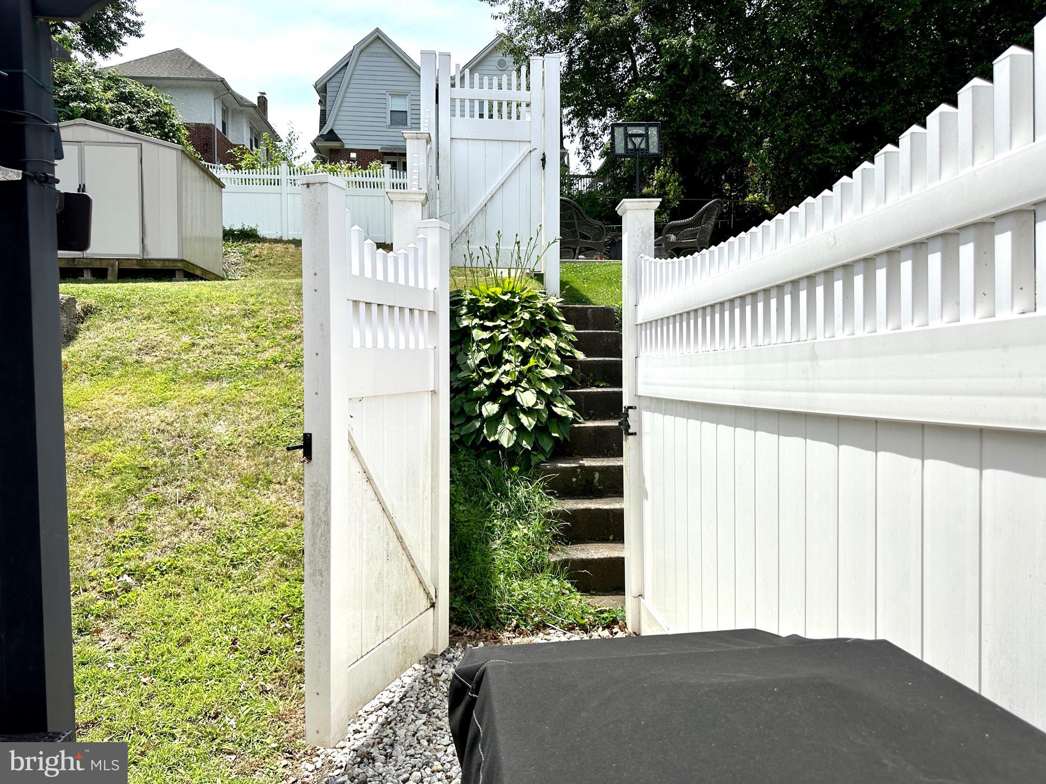 MANOA - Residential