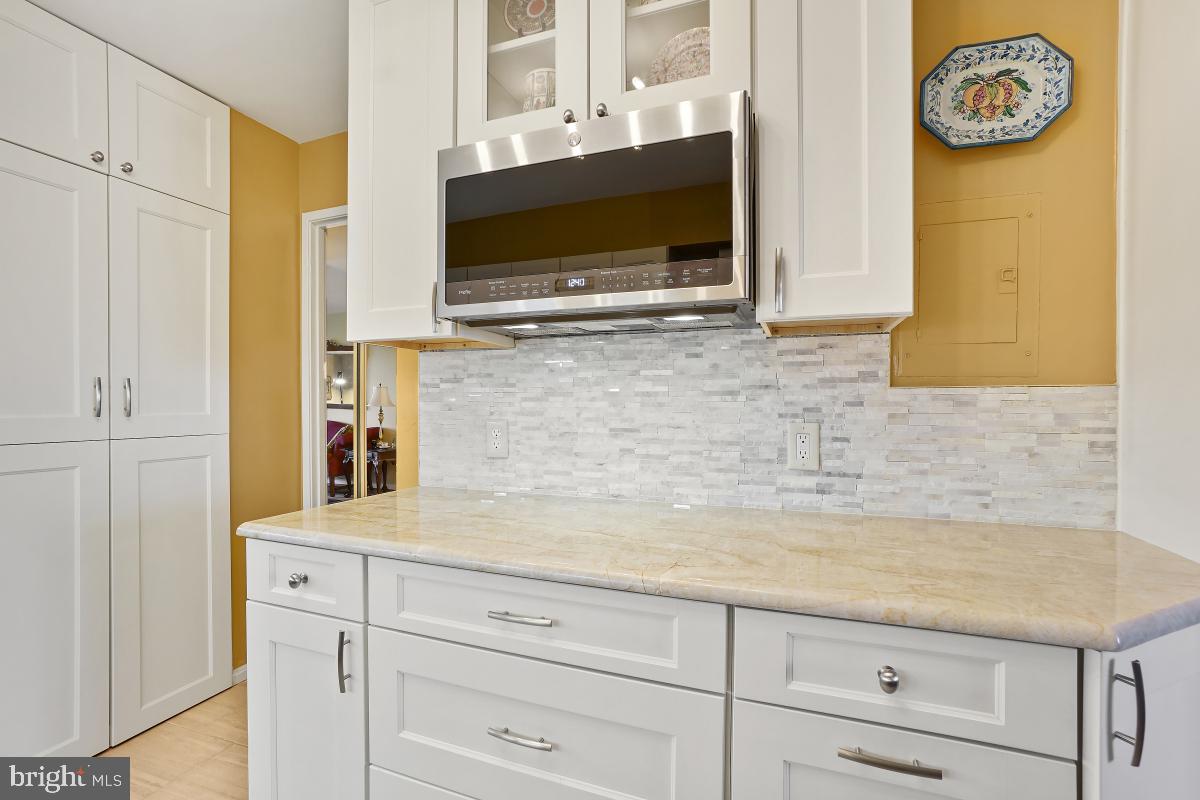 MONTEBELLO - Residential