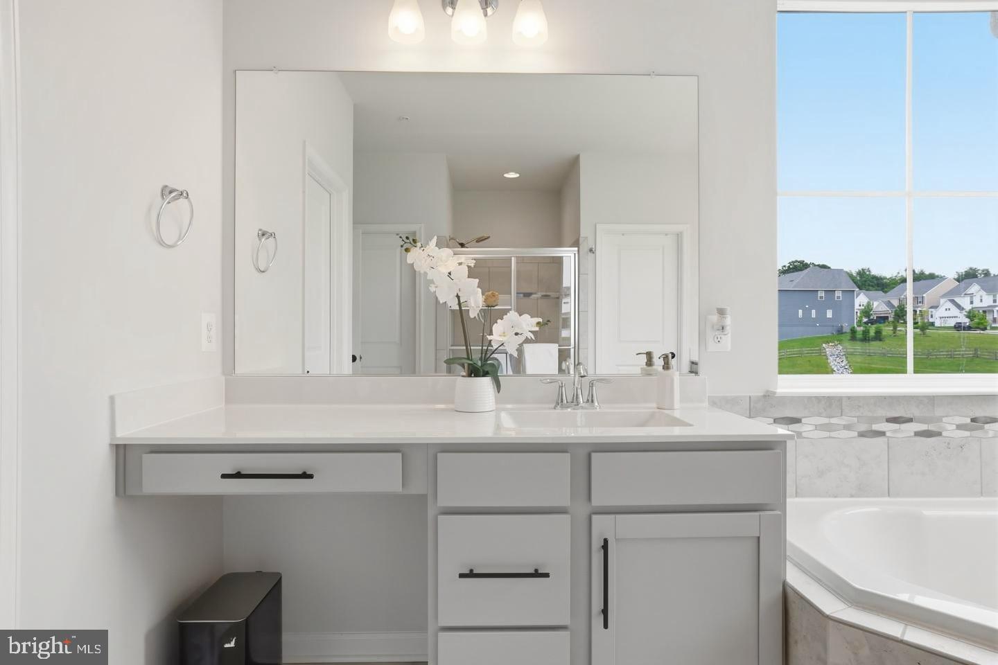 TALLYN RIDGE - Residential