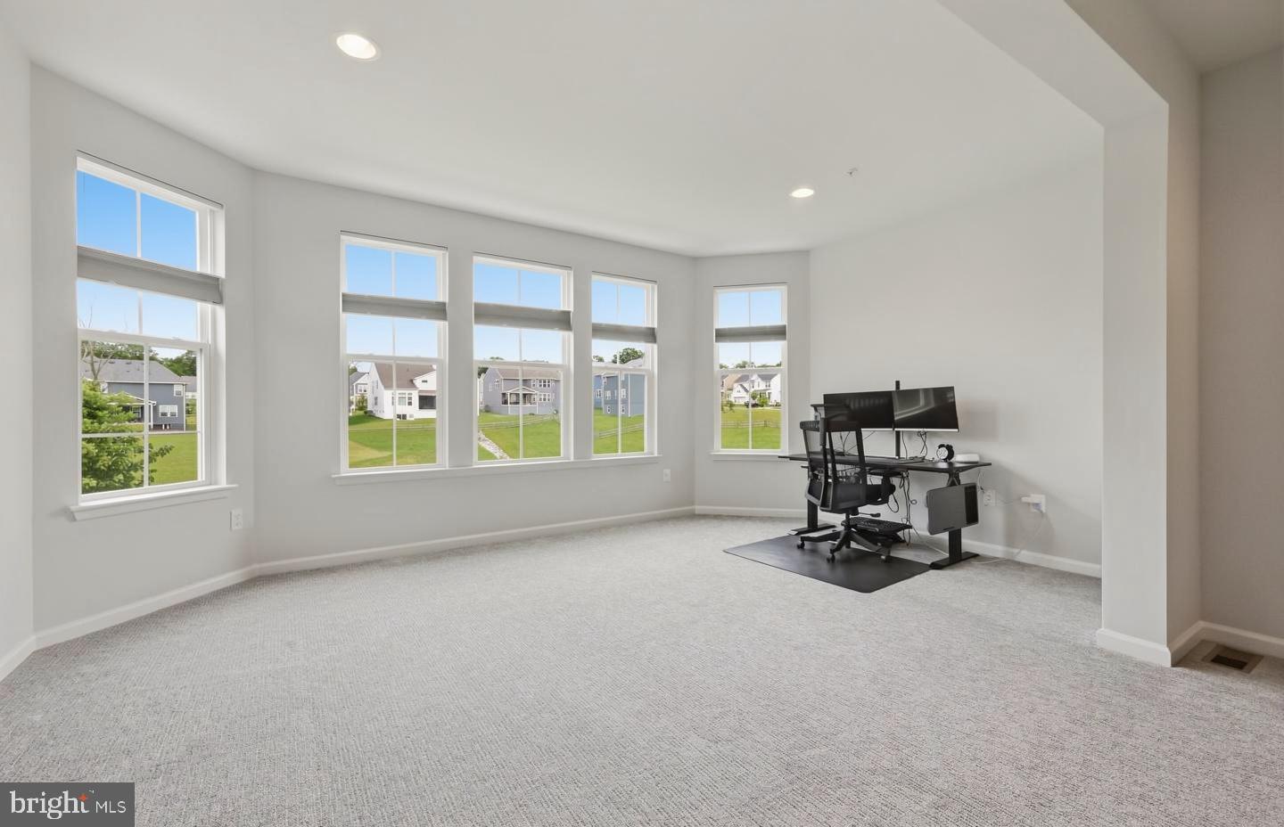 TALLYN RIDGE - Residential