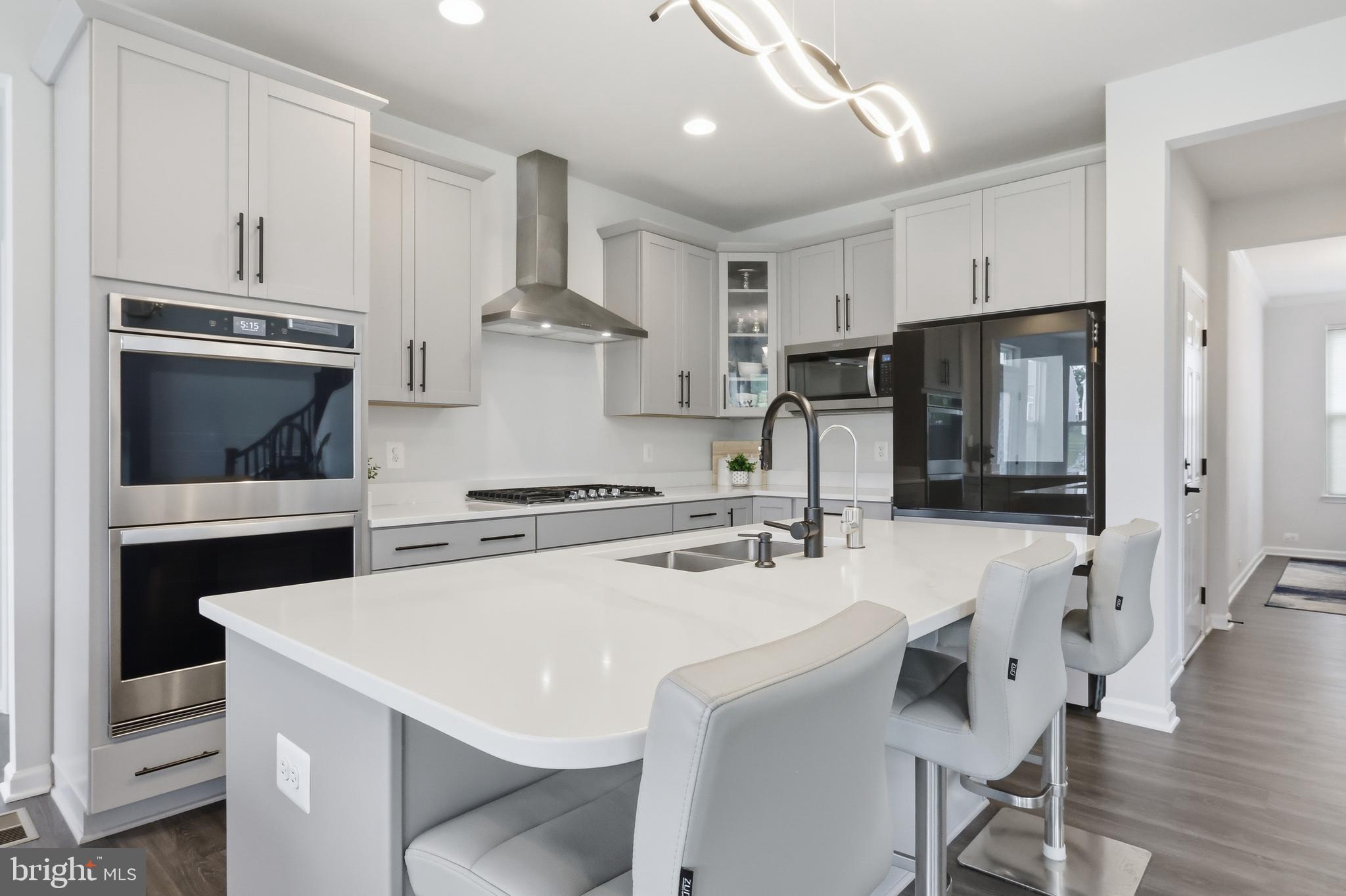TALLYN RIDGE - Residential