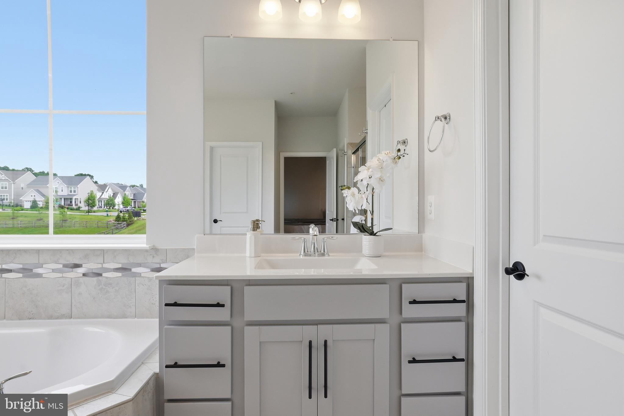 TALLYN RIDGE - Residential