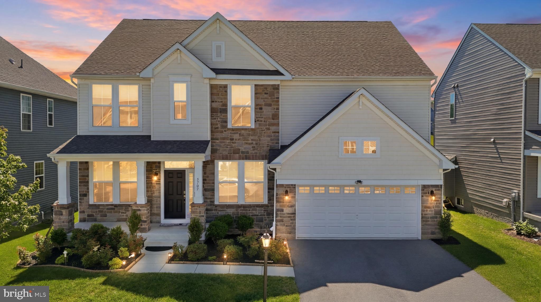 TALLYN RIDGE - Residential