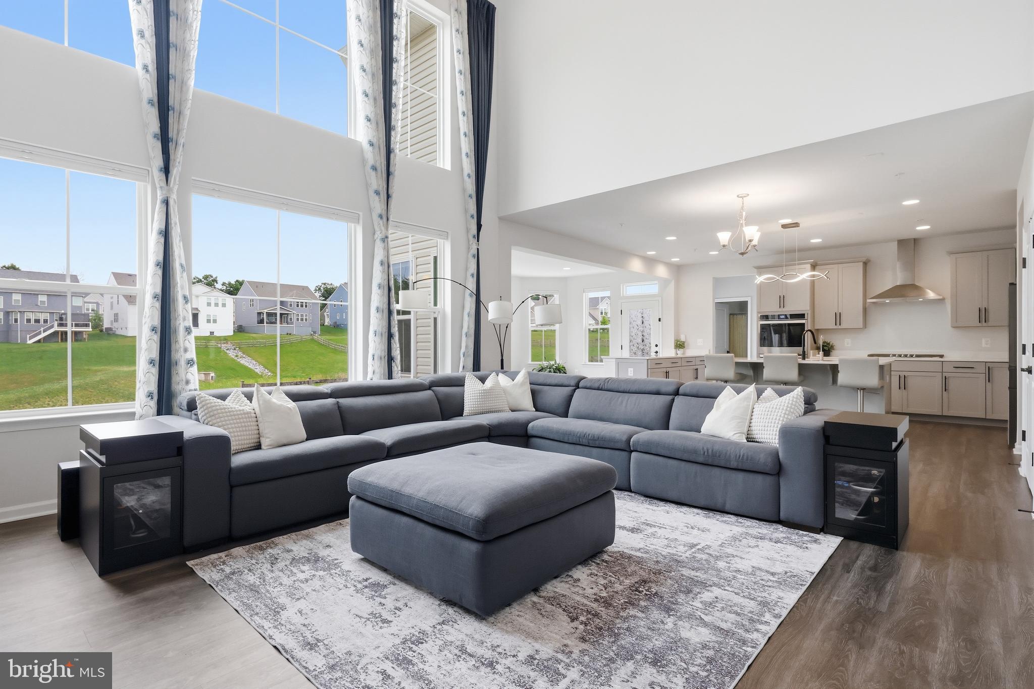 TALLYN RIDGE - Residential