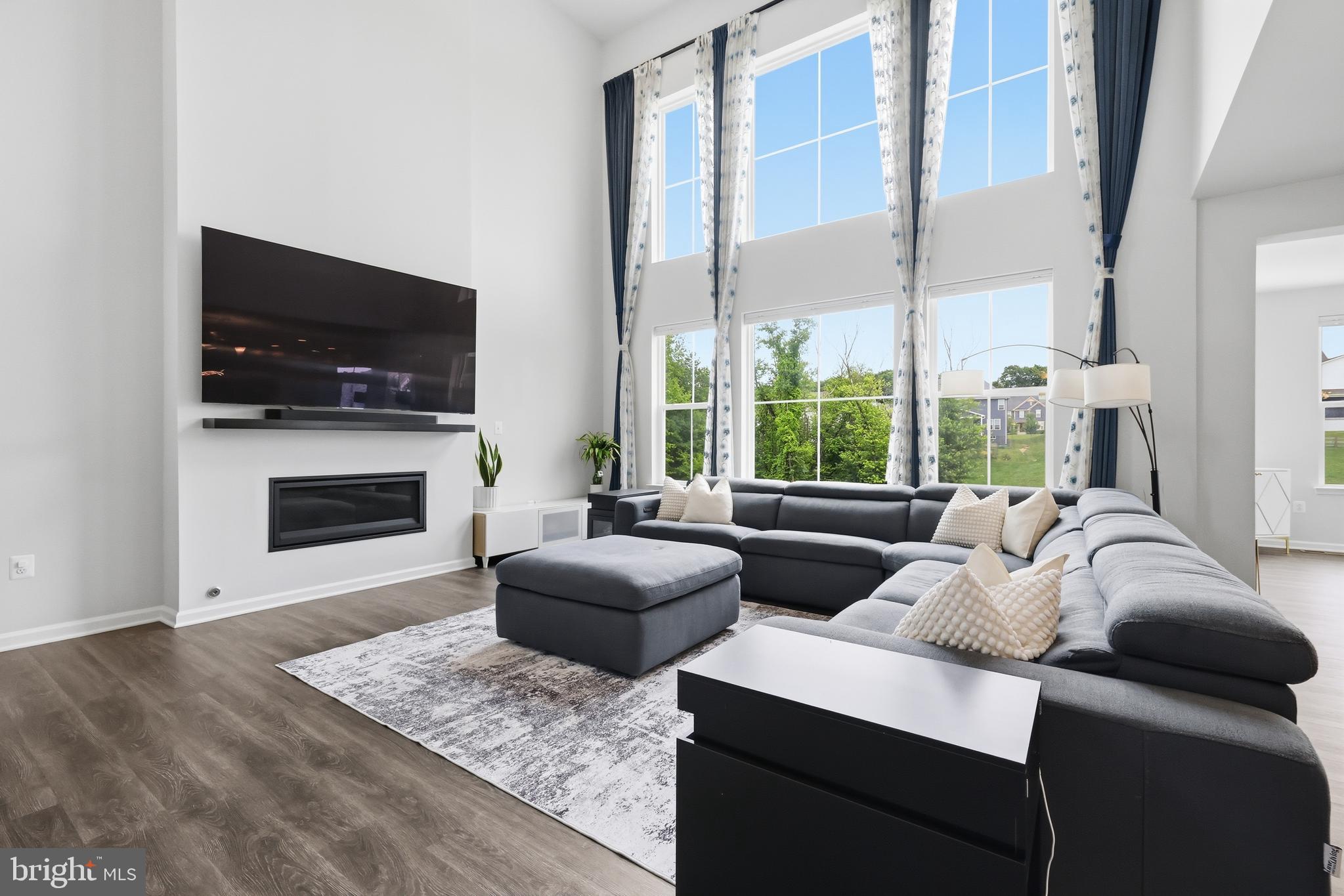 TALLYN RIDGE - Residential