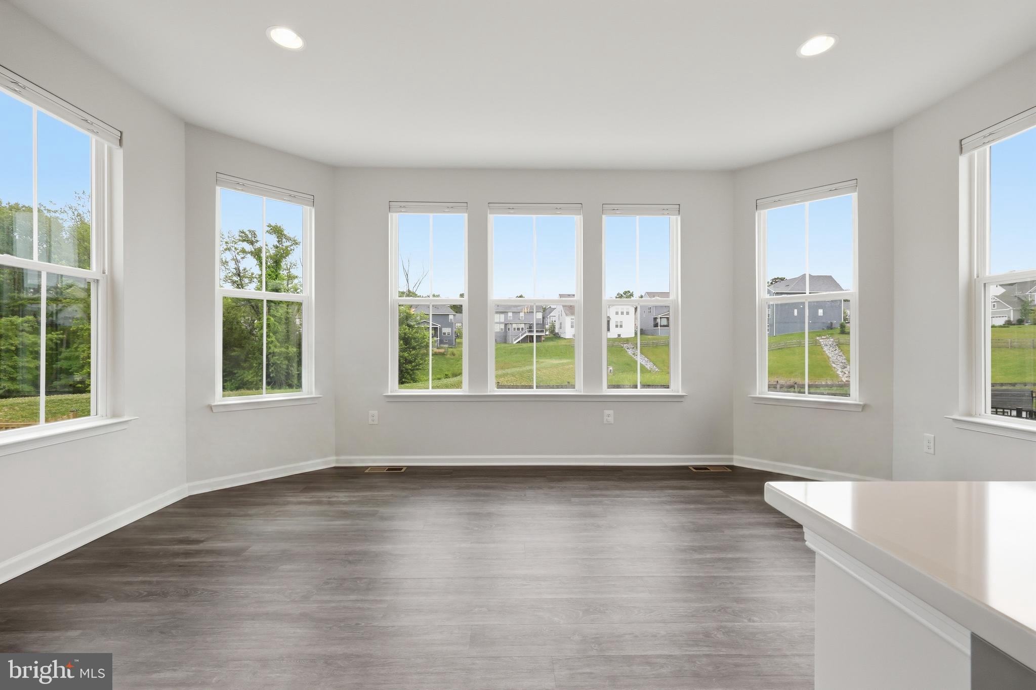 TALLYN RIDGE - Residential