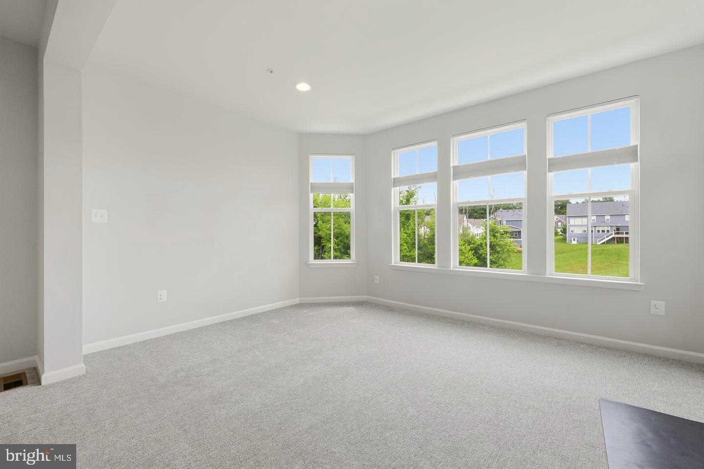 TALLYN RIDGE - Residential