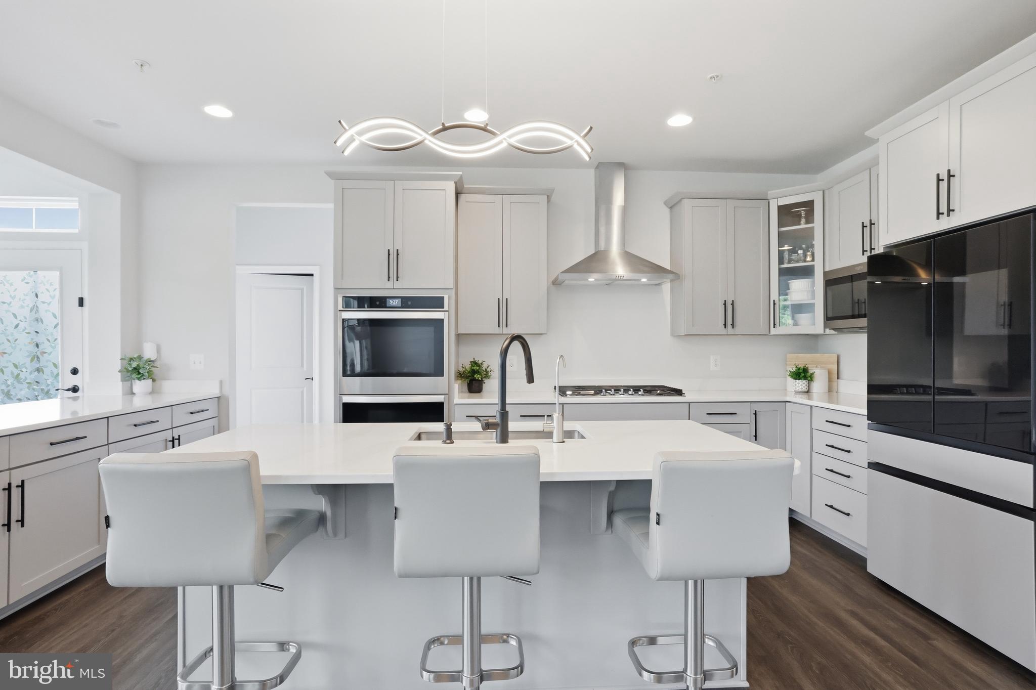 TALLYN RIDGE - Residential