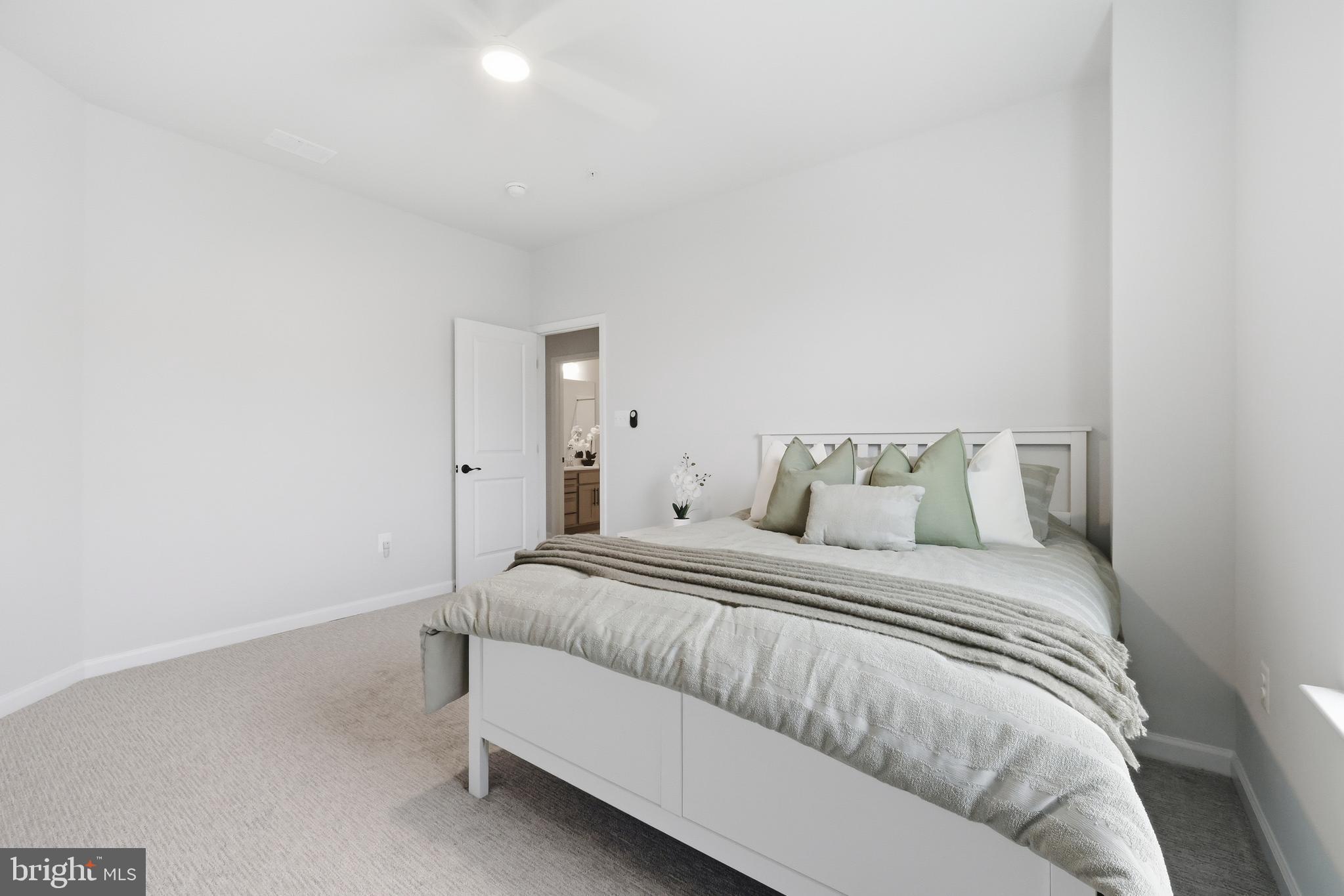 TALLYN RIDGE - Residential