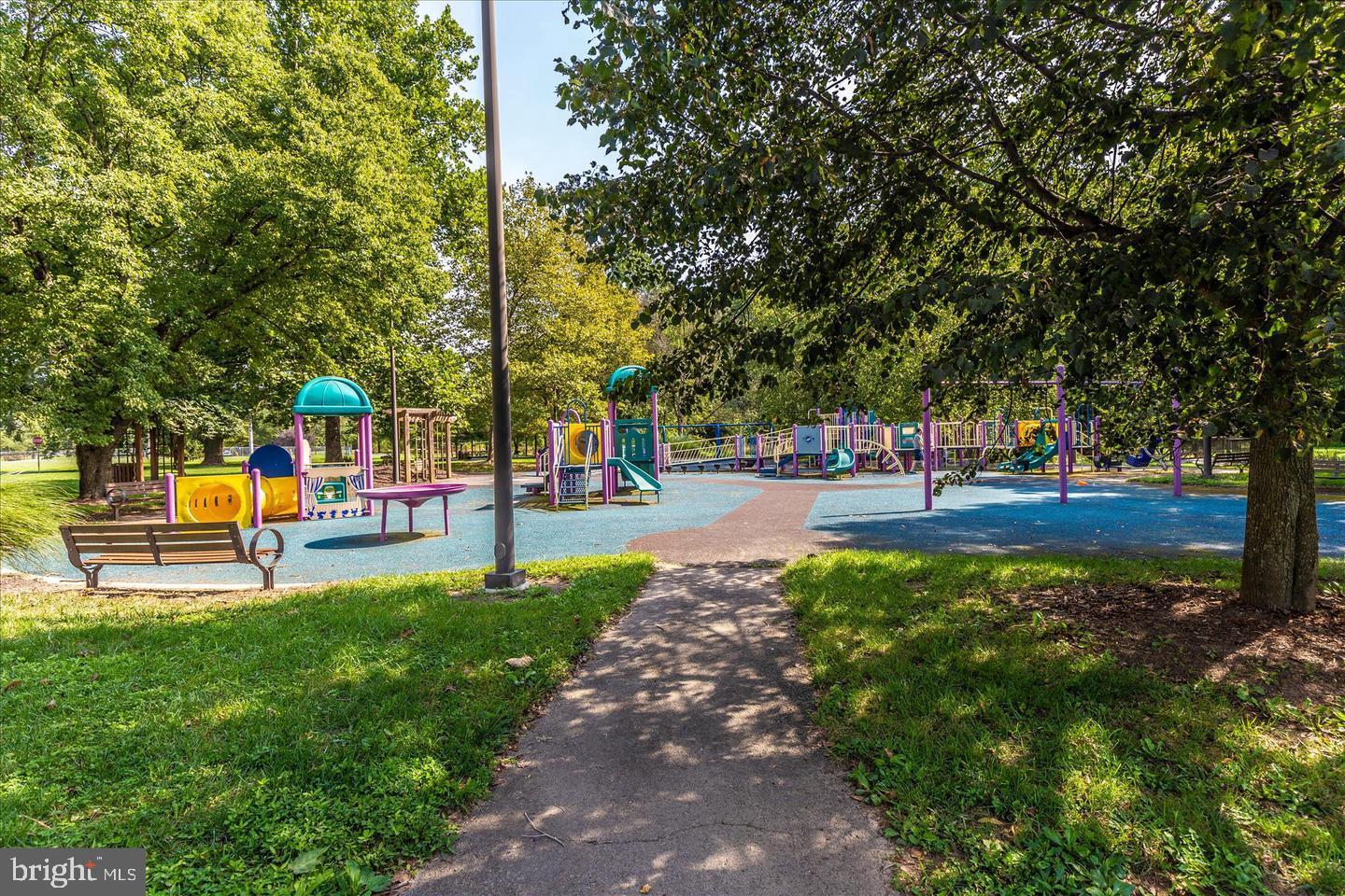 TALLYN RIDGE - Residential