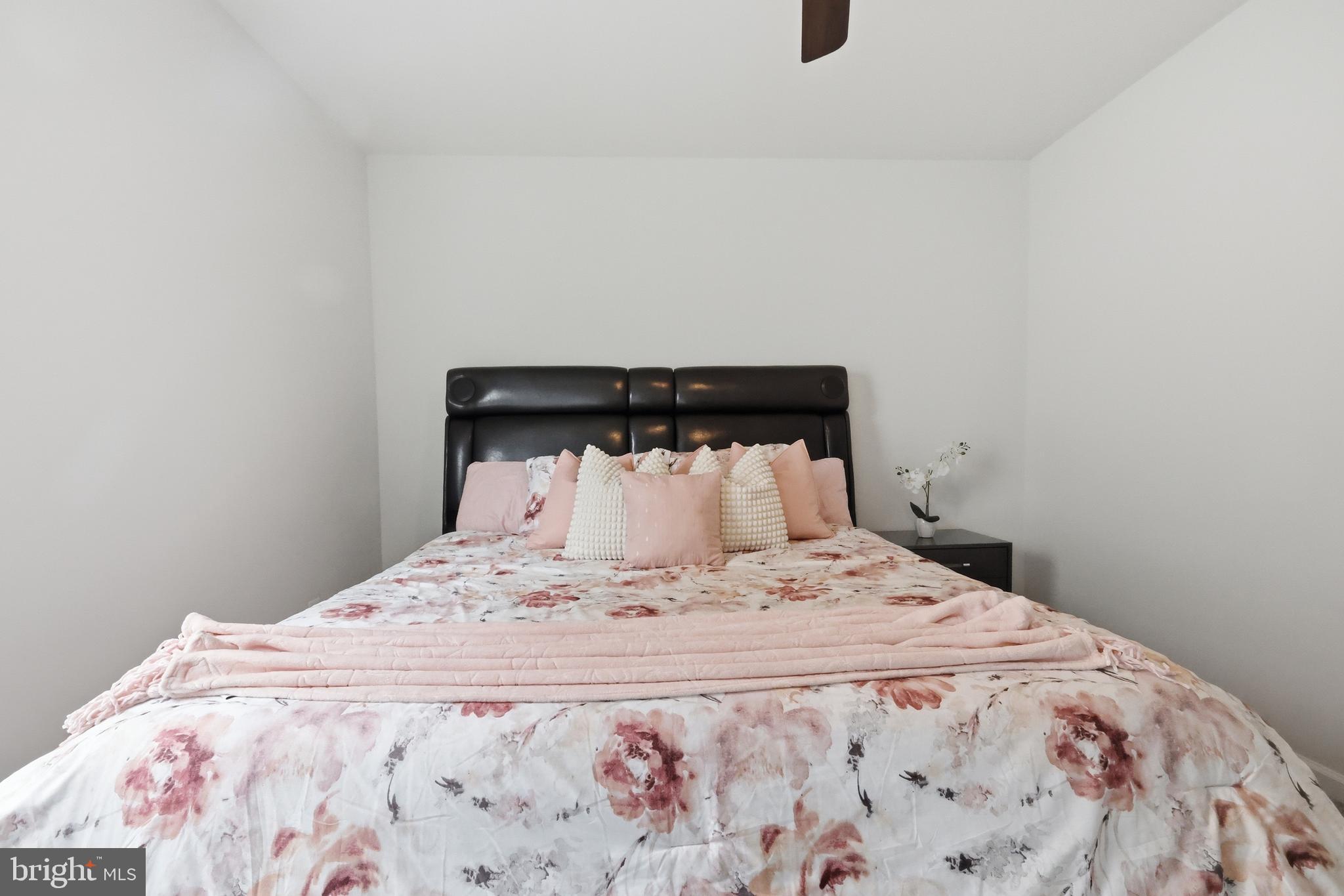 TALLYN RIDGE - Residential