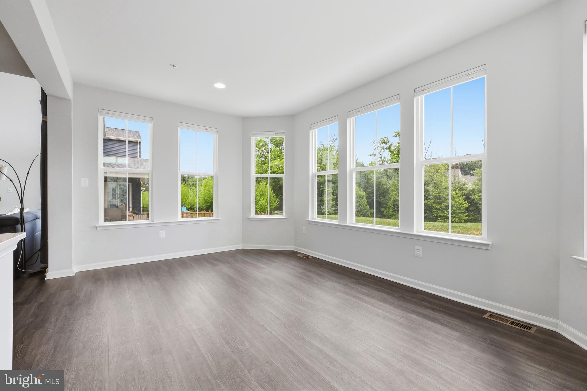 TALLYN RIDGE - Residential