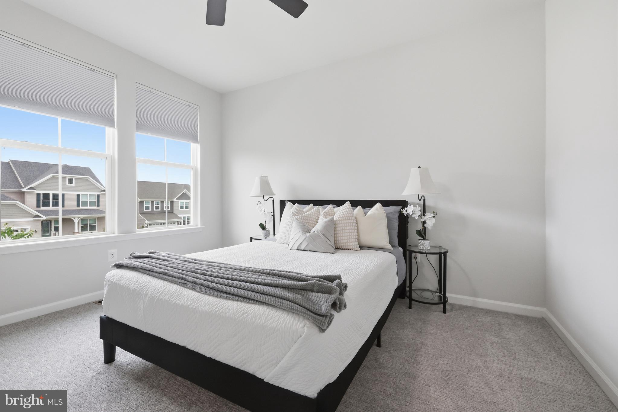 TALLYN RIDGE - Residential