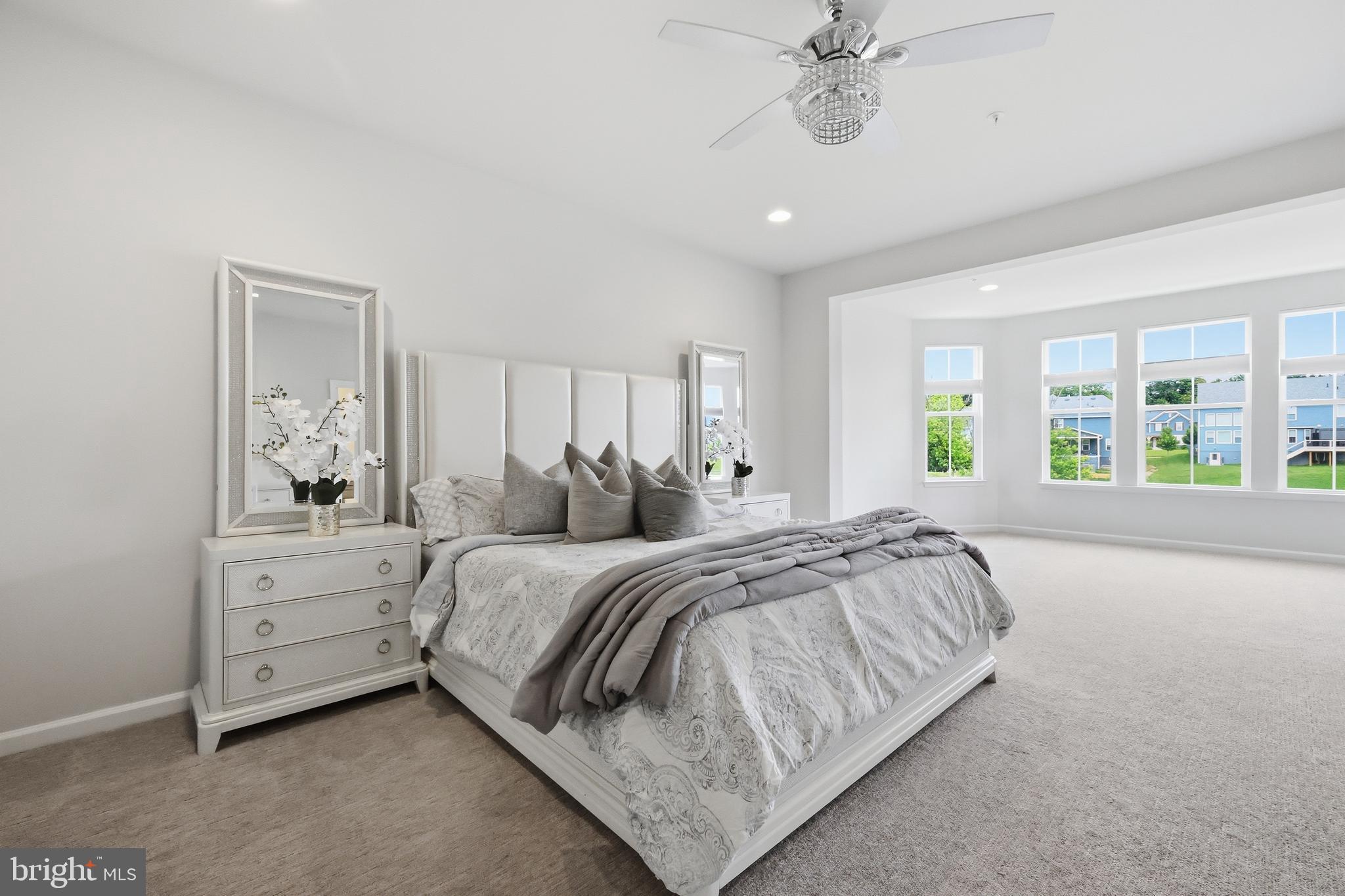 TALLYN RIDGE - Residential