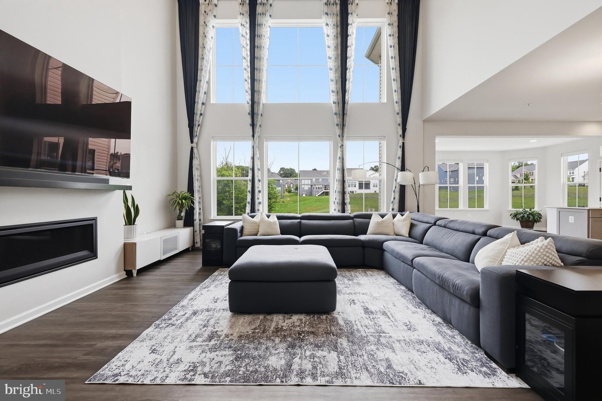 TALLYN RIDGE - Residential